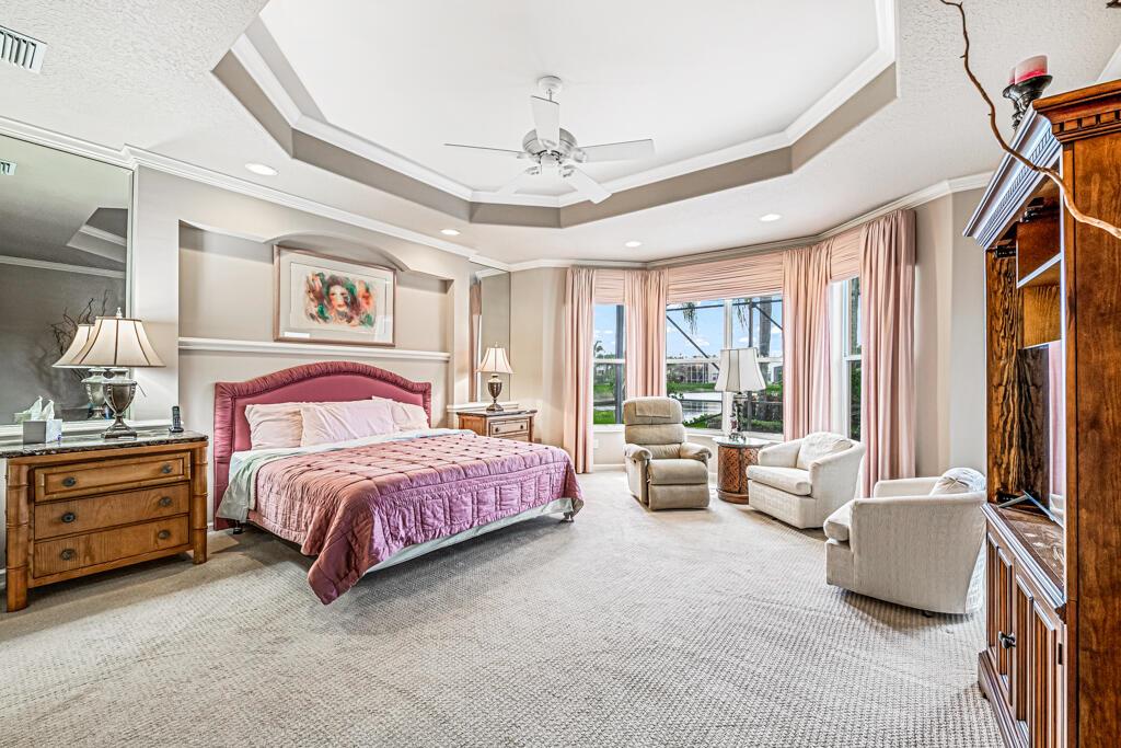 7626 Tarpon Cove Circle