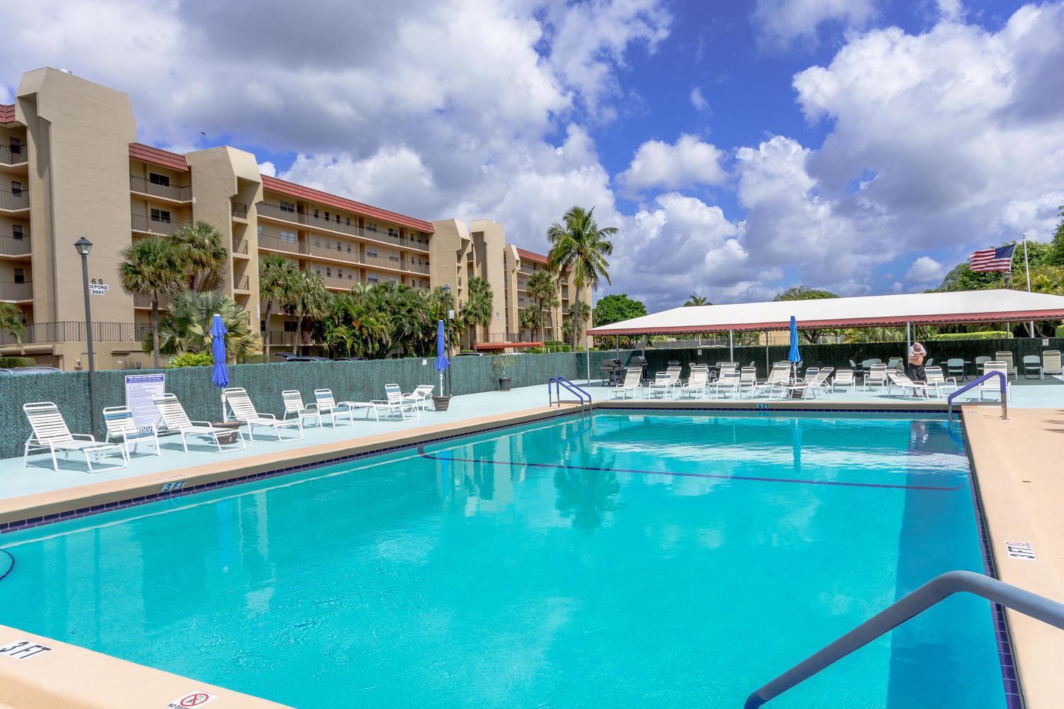3755 Via Poinciana, #213