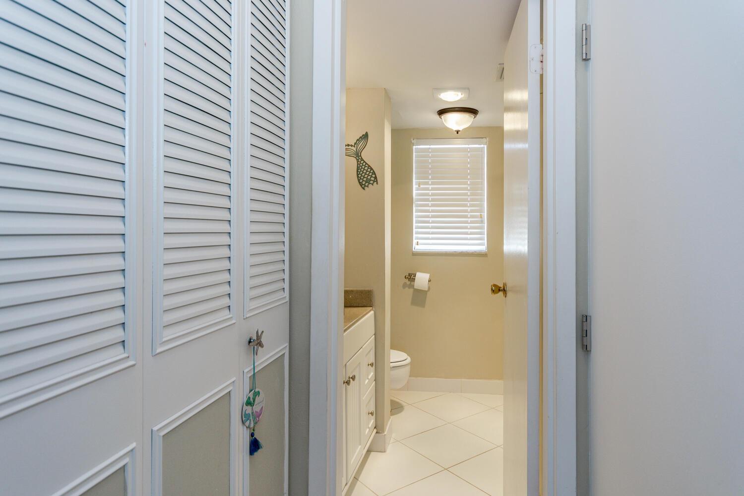 3755 Via Poinciana, #213