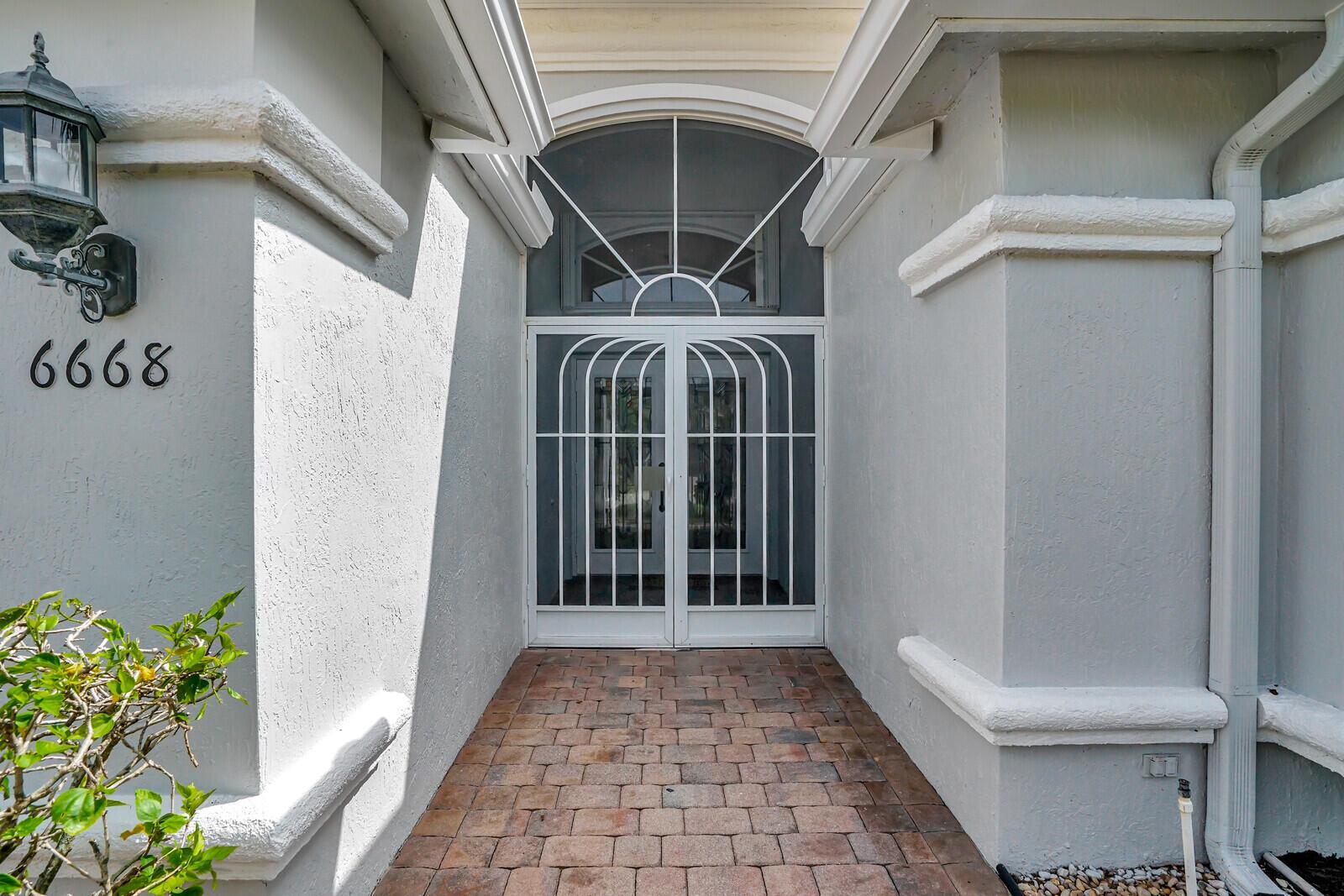 6668 Rienzo Street