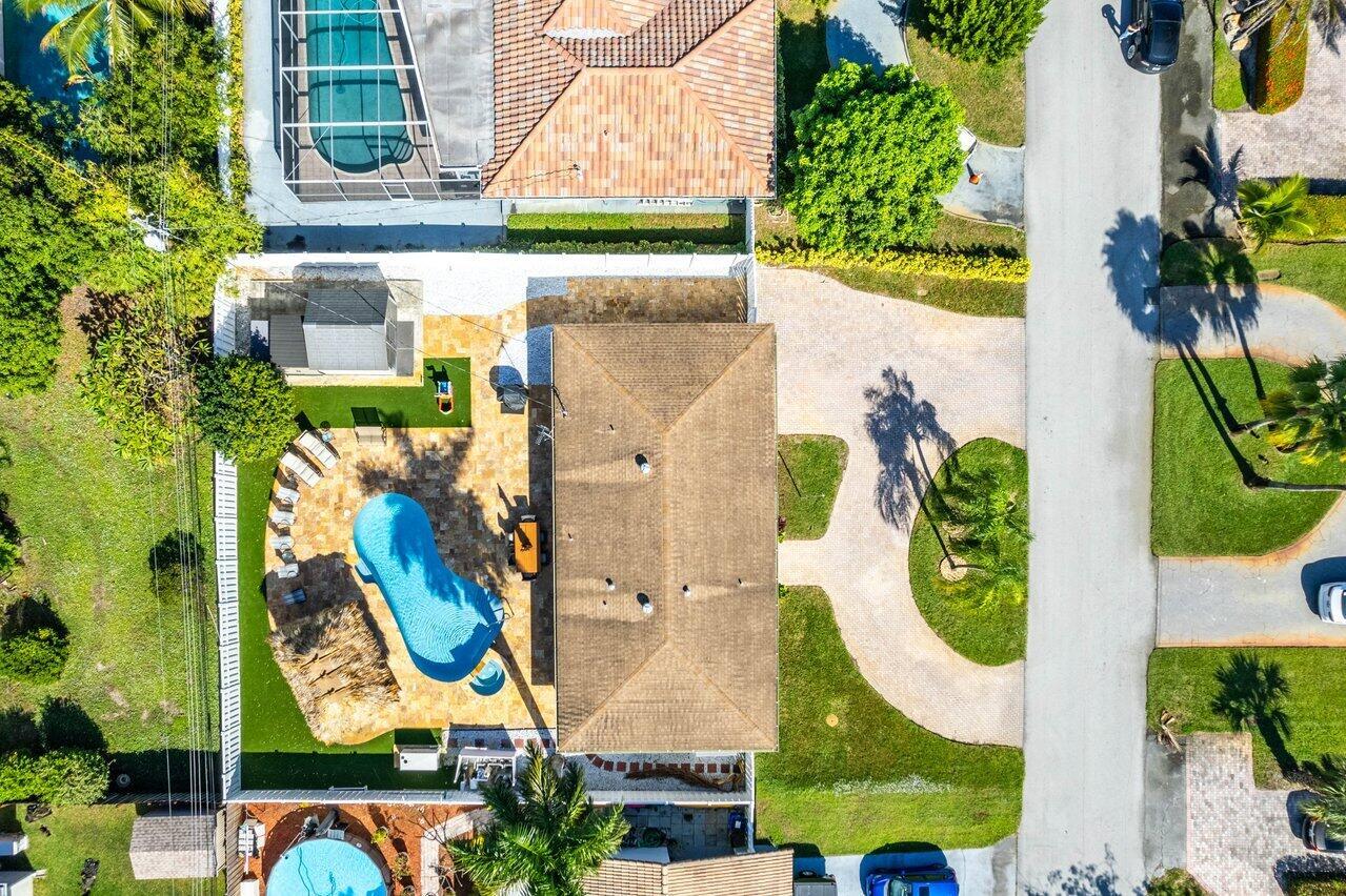 13 SE 8th Avenue