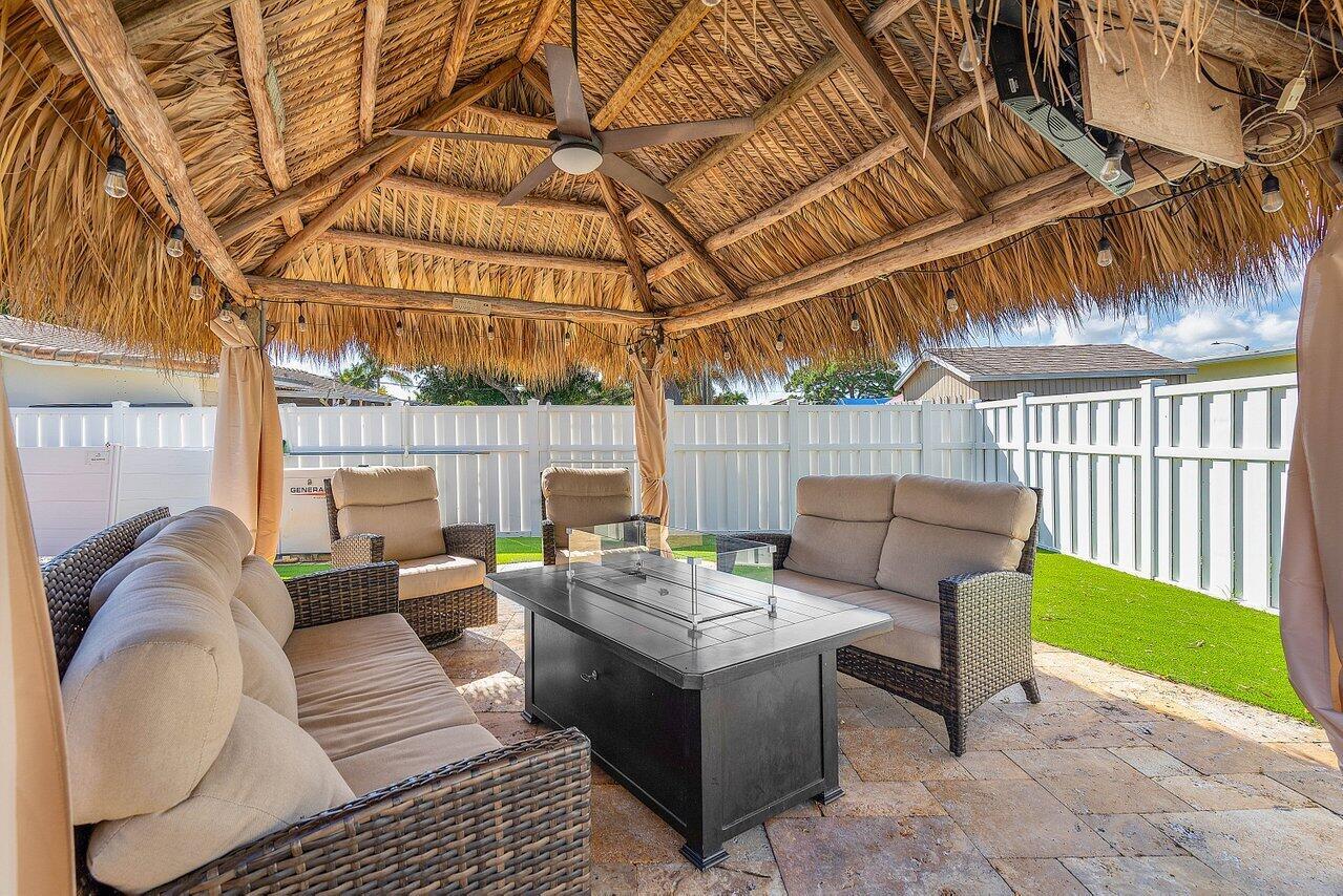 13 SE 8th Avenue