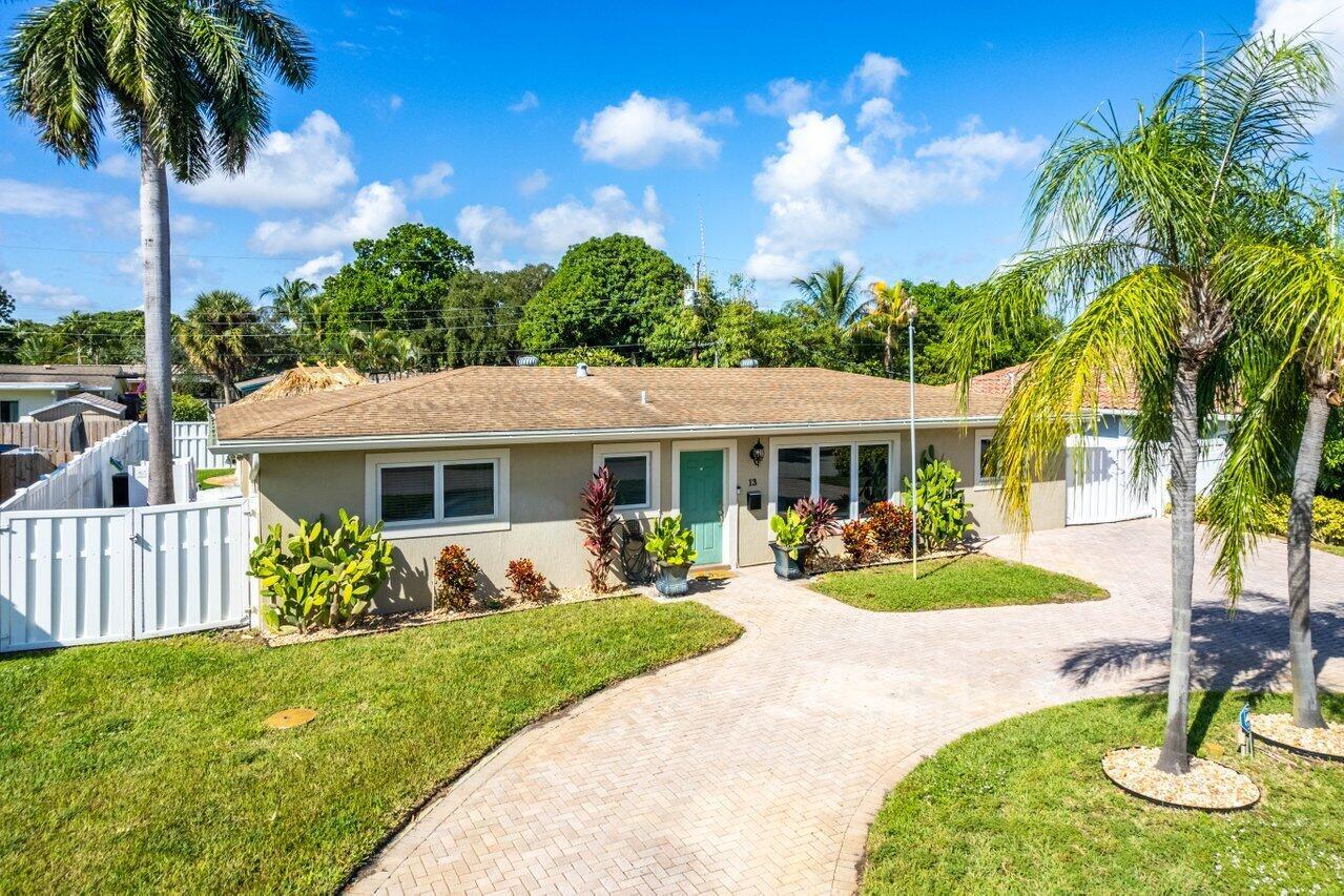 13 SE 8th Avenue