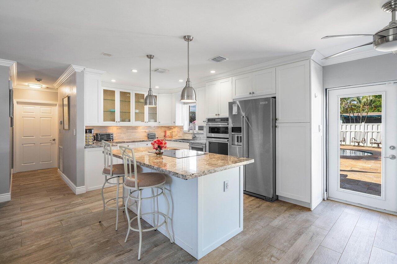 13 SE 8th Avenue