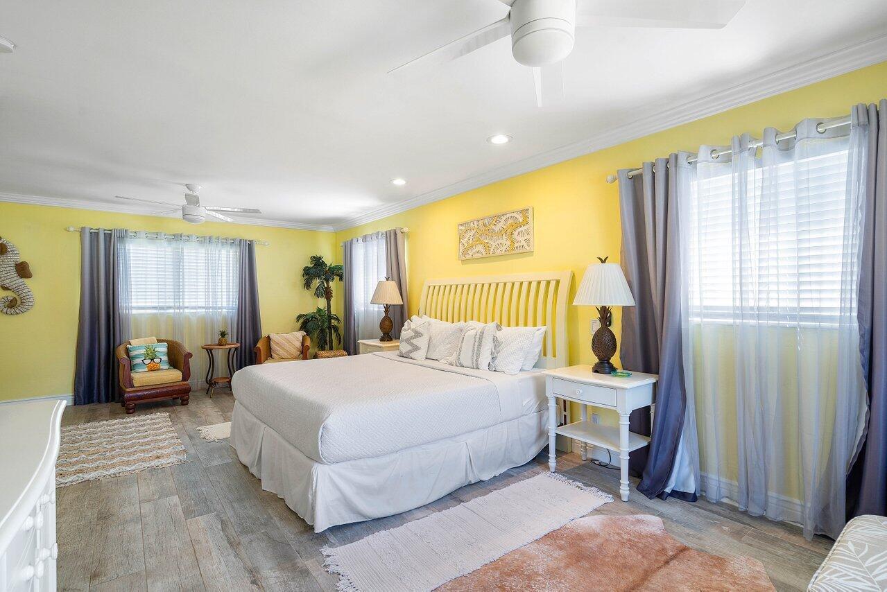 13 SE 8th Avenue