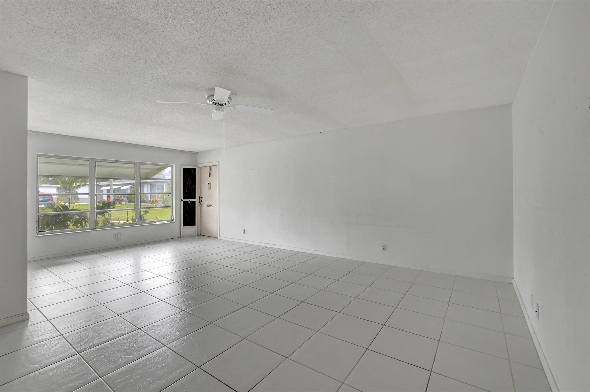 807 Club Drive, #B