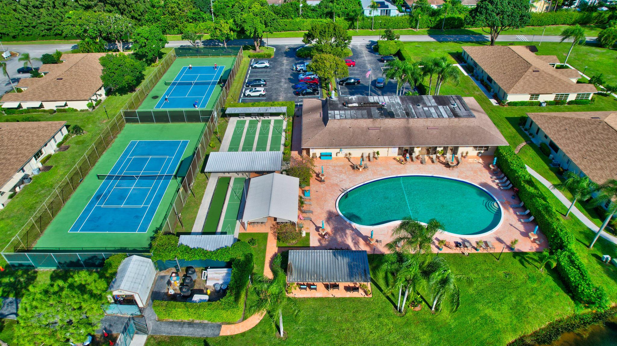 807 Club Drive, #B