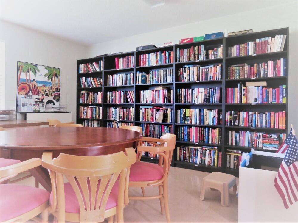 807 Club Drive, #B