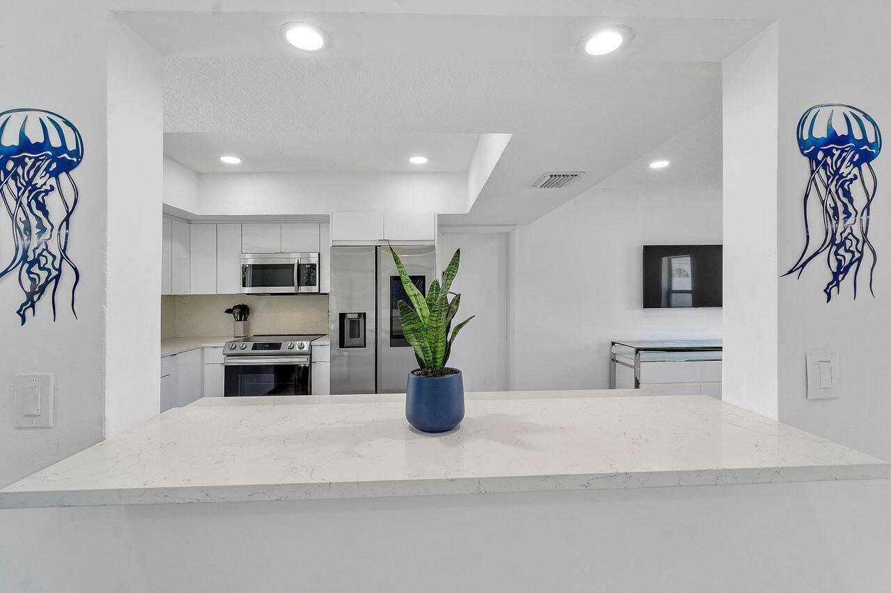 1215 SE 9th Terrace SE