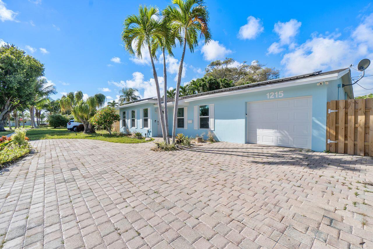 1215 SE 9th Terrace SE
