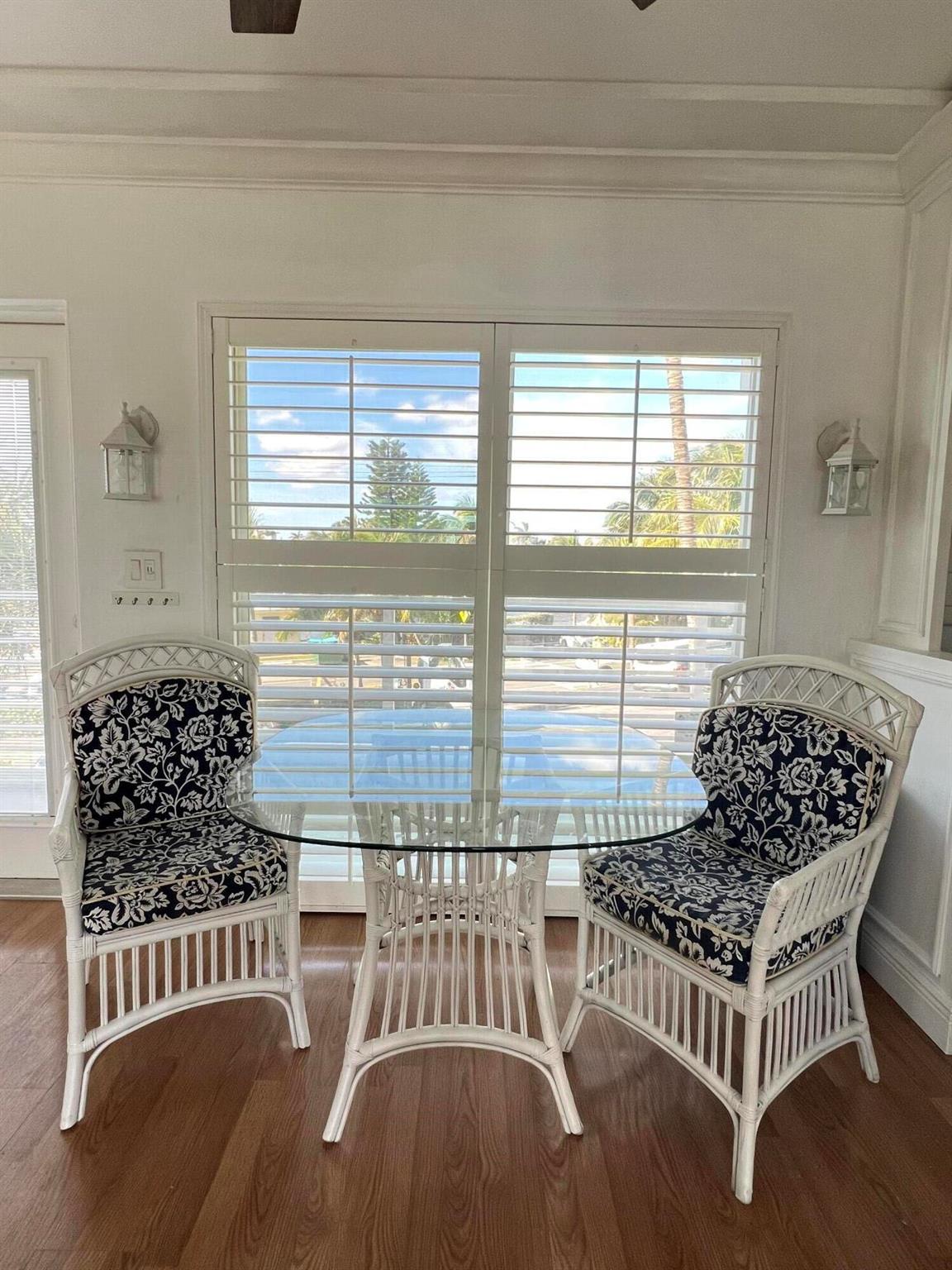 1041 Hillsboro Mile, #15