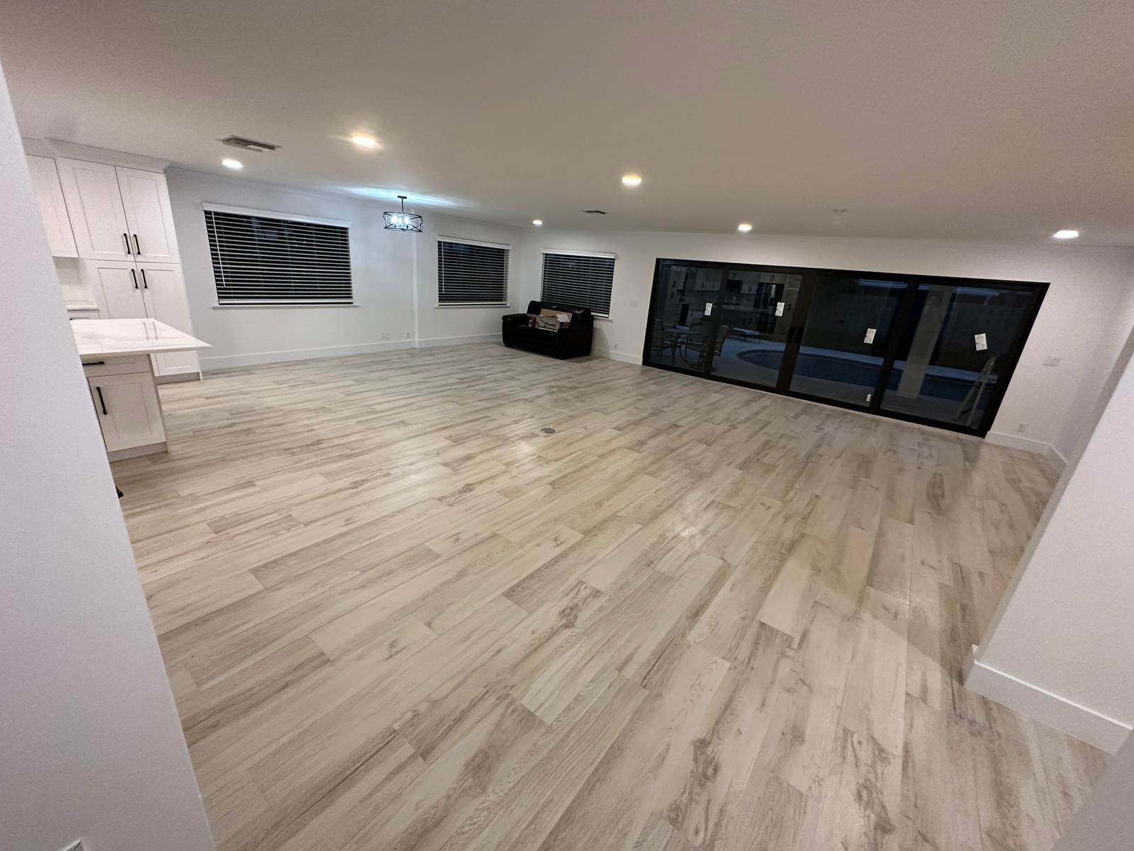 610 W West Drive