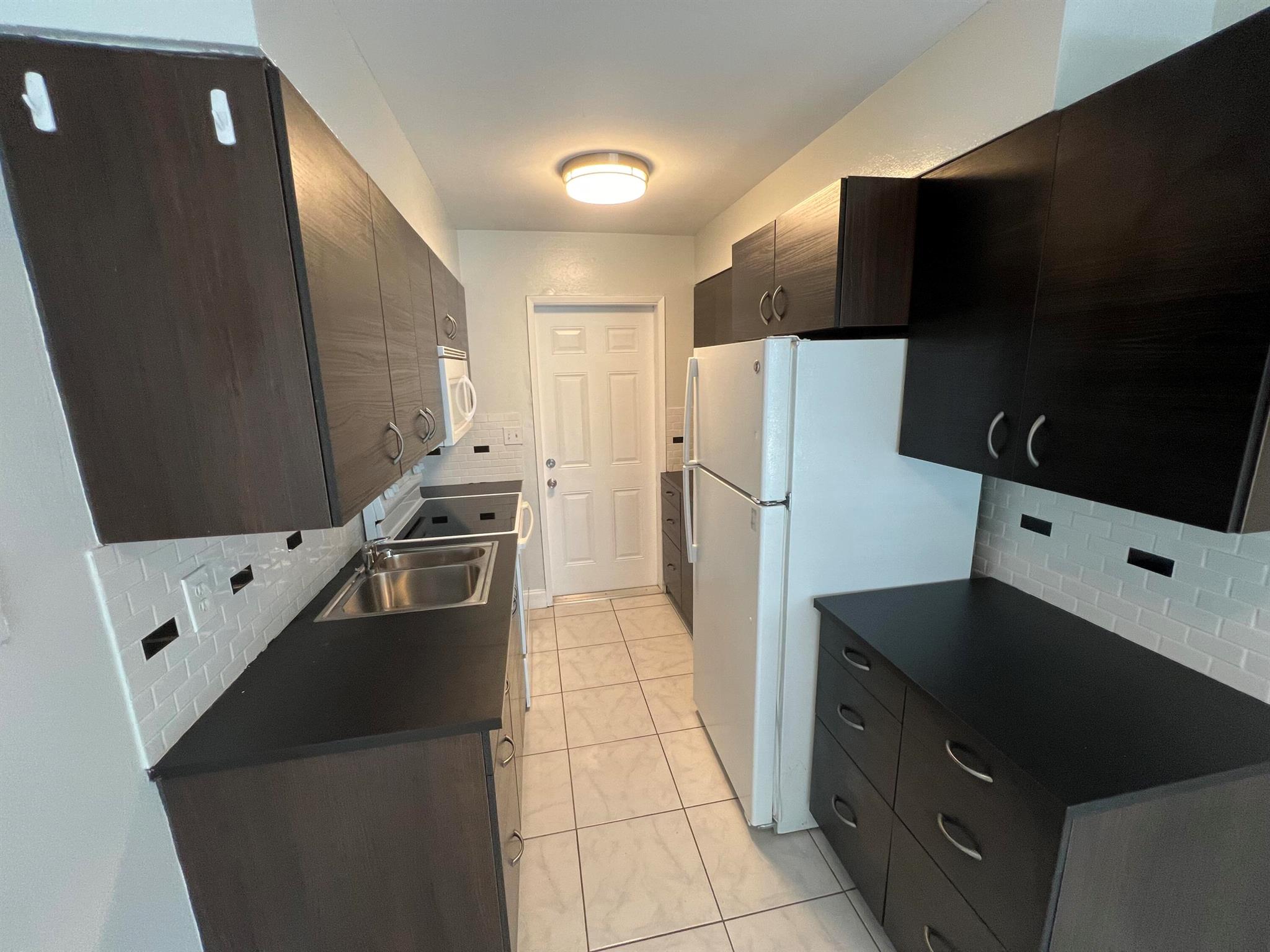 4421 Poinciana Street, #2