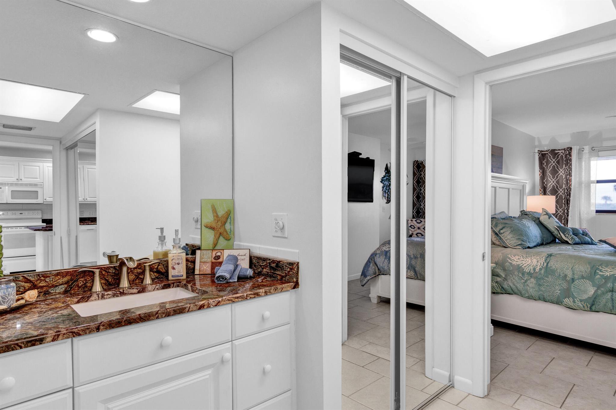 2400 S Ocean Drive W, #325