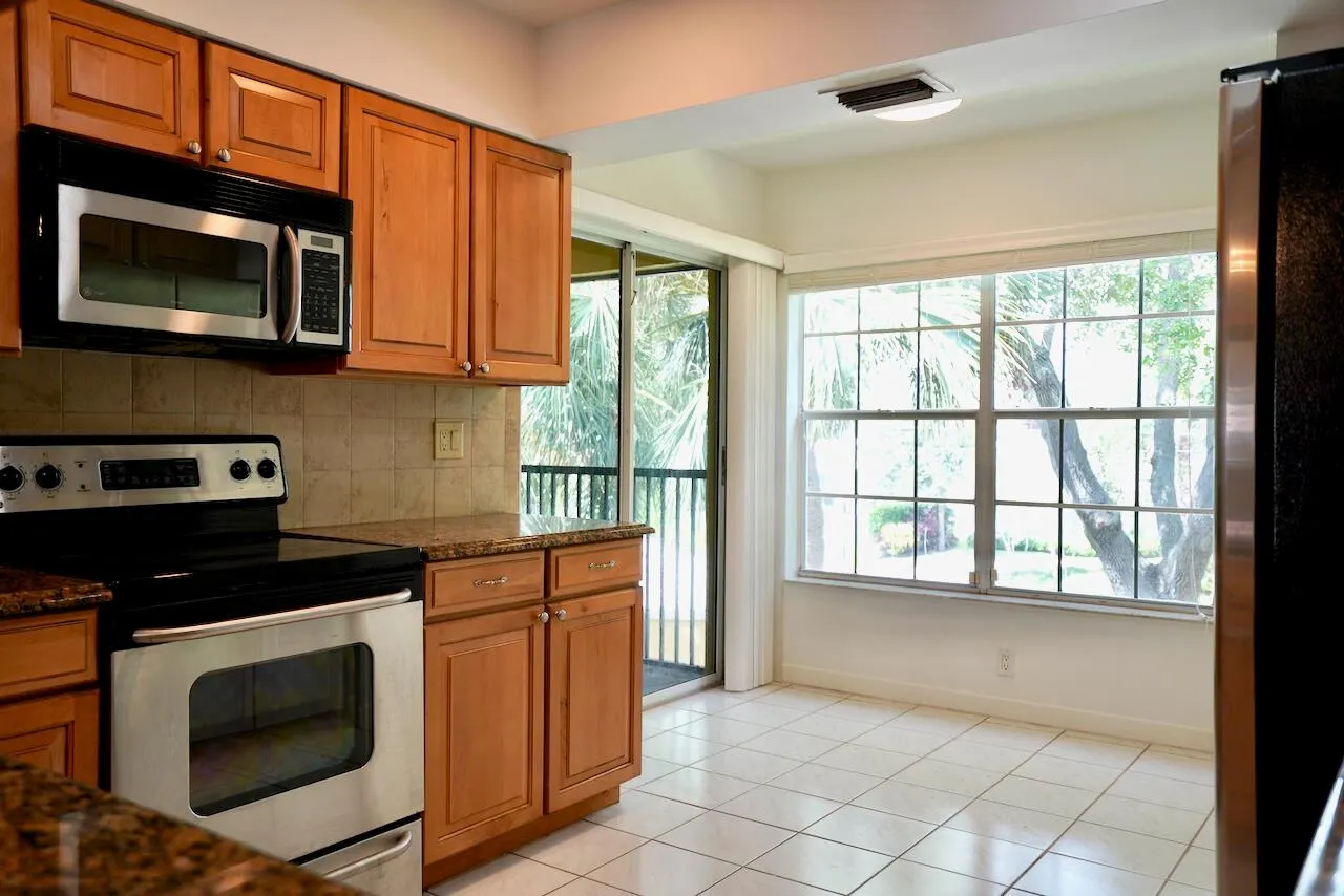 2121 S Ocean Boulevard, #804