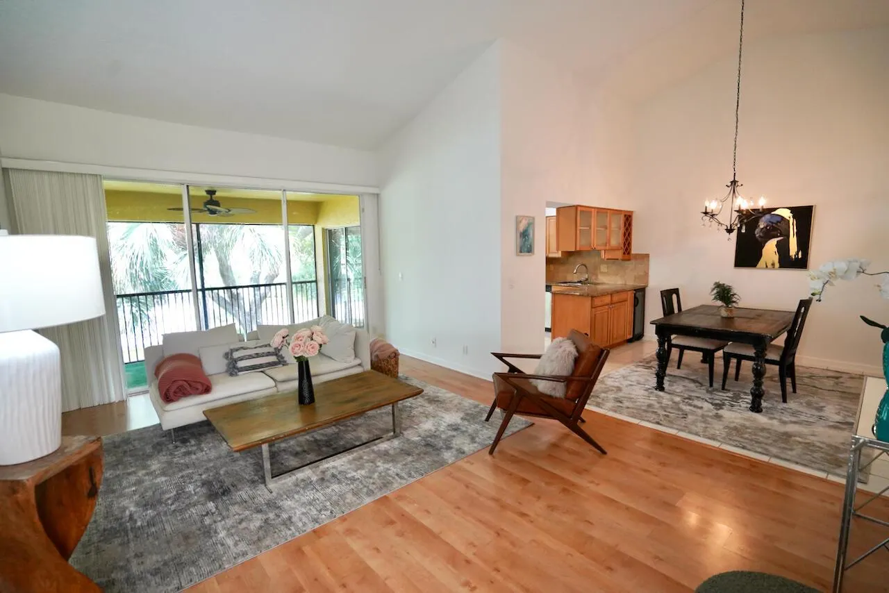 2121 S Ocean Boulevard, #804