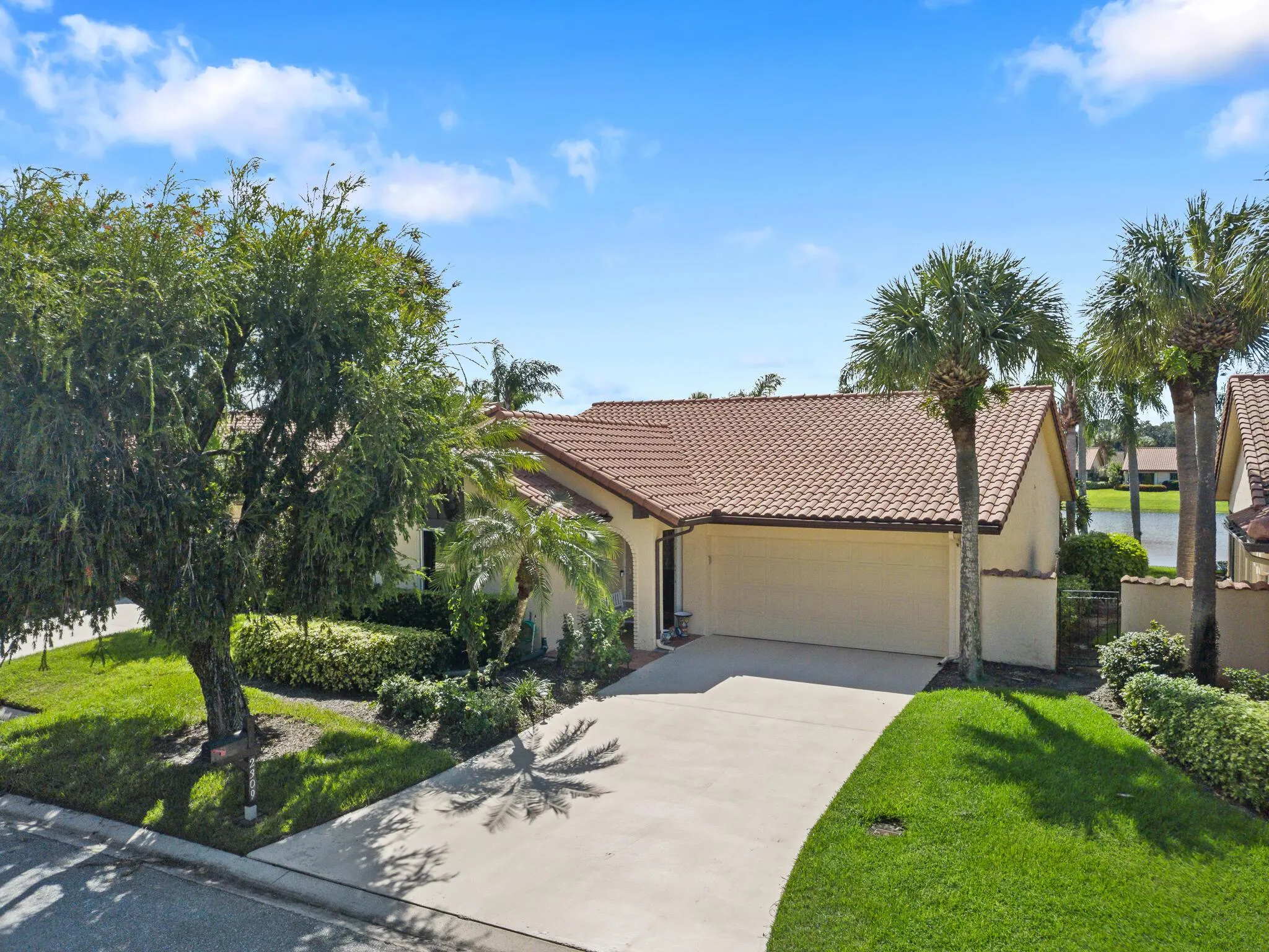 2309 SW Bobalink Court