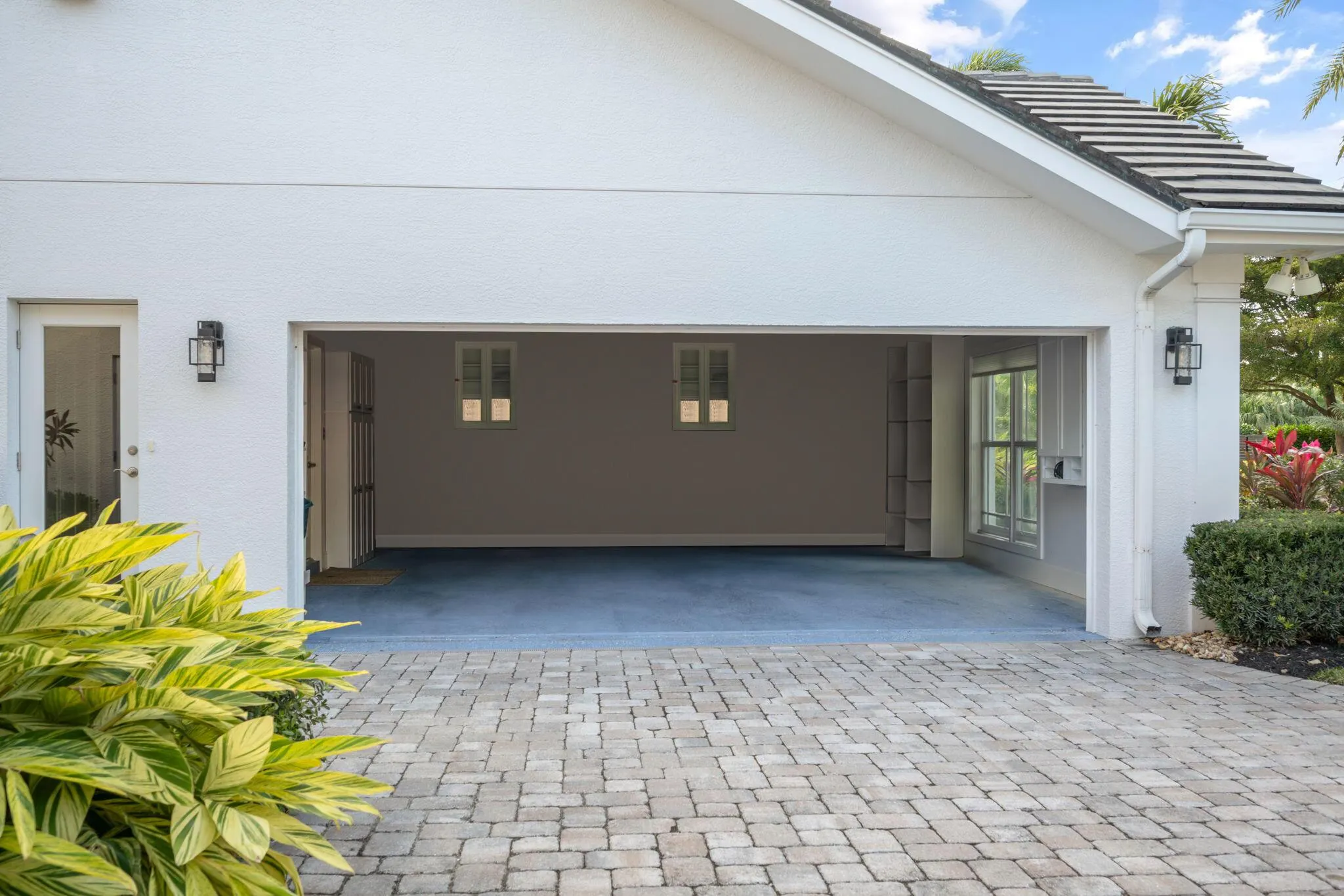 2105 Windward Way