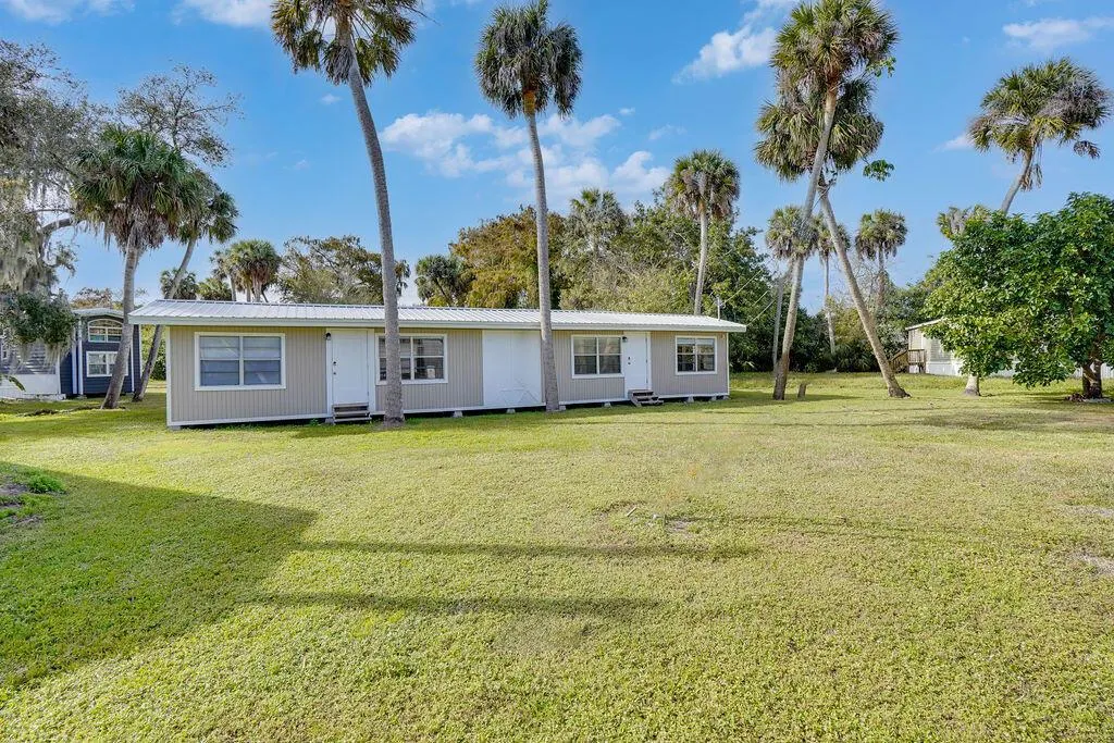 1063 Harper Lane