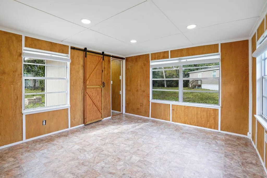 1063 Harper Lane