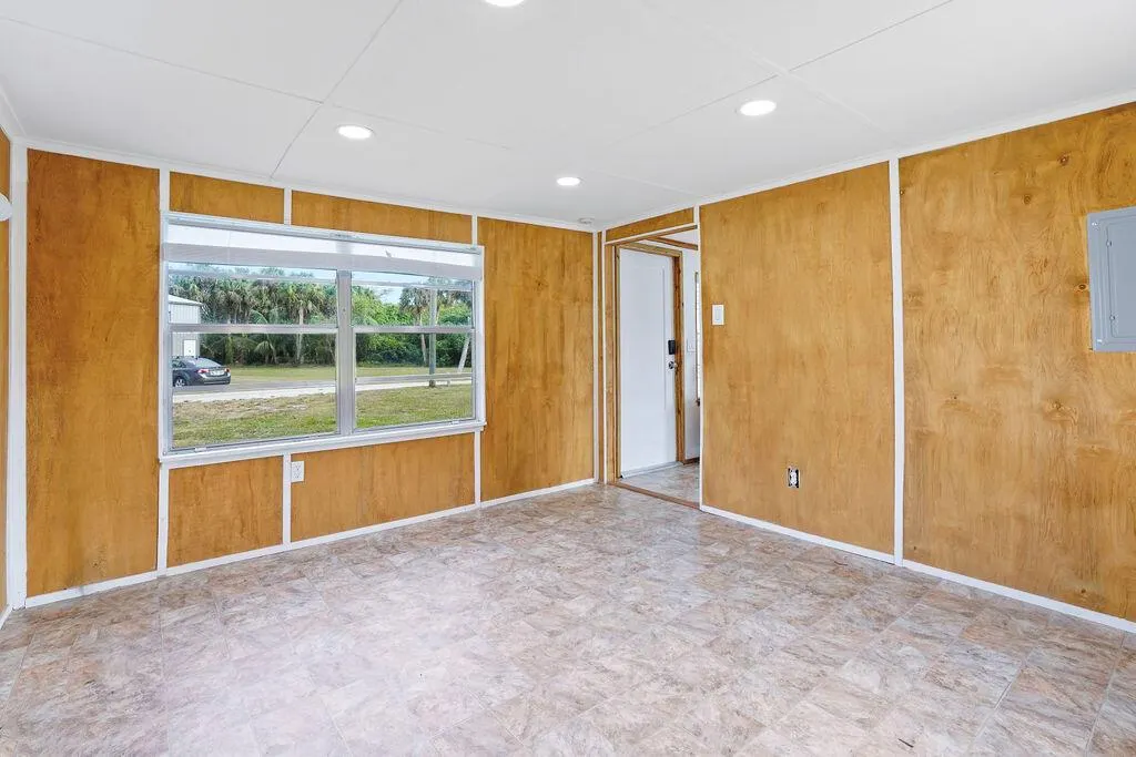 1063 Harper Lane