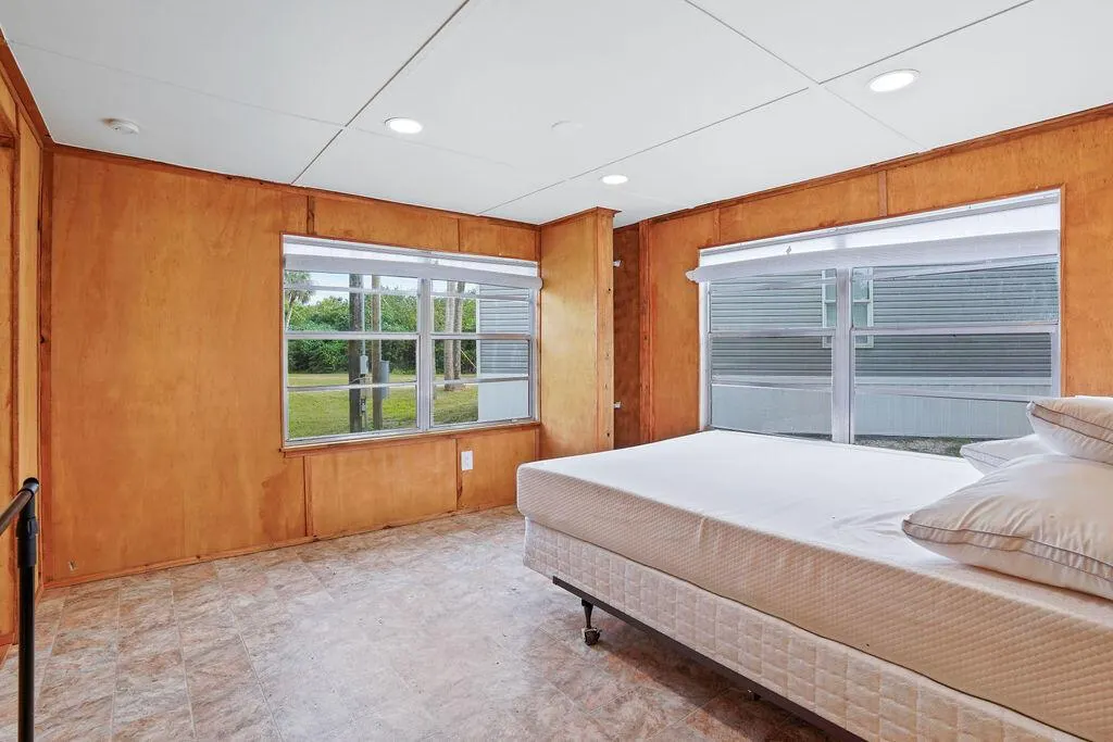 1063 Harper Lane