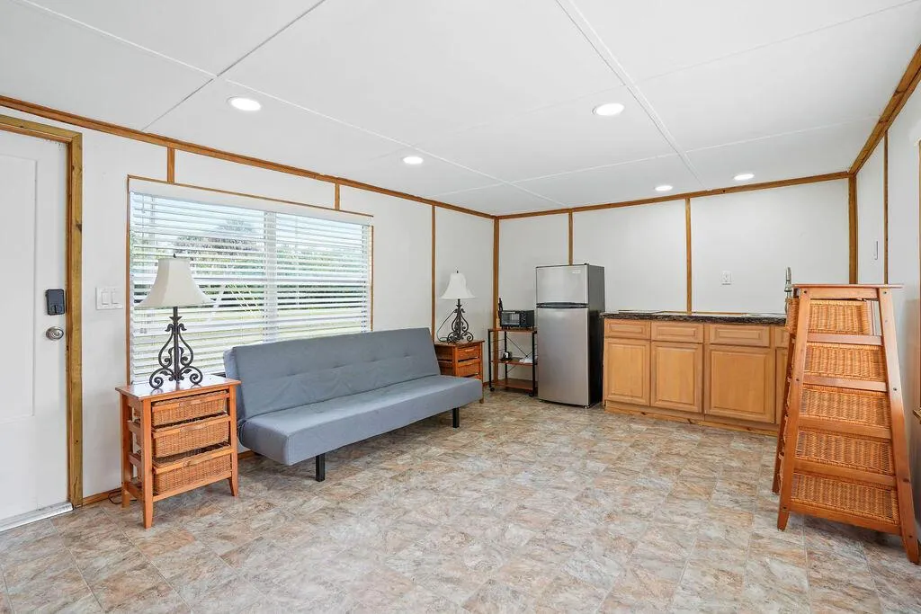 1063 Harper Lane