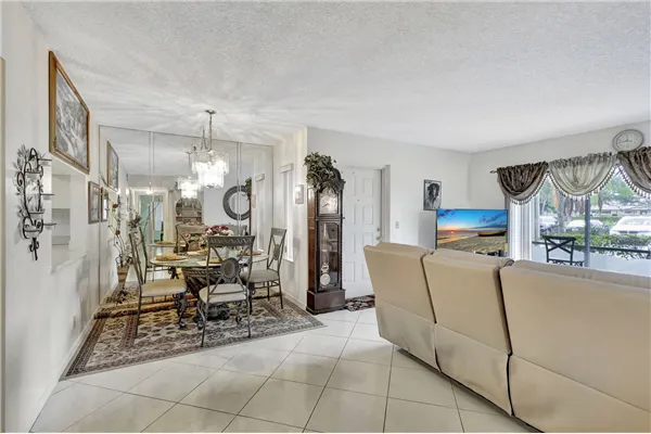 1102 Green Pine A1 Boulevard