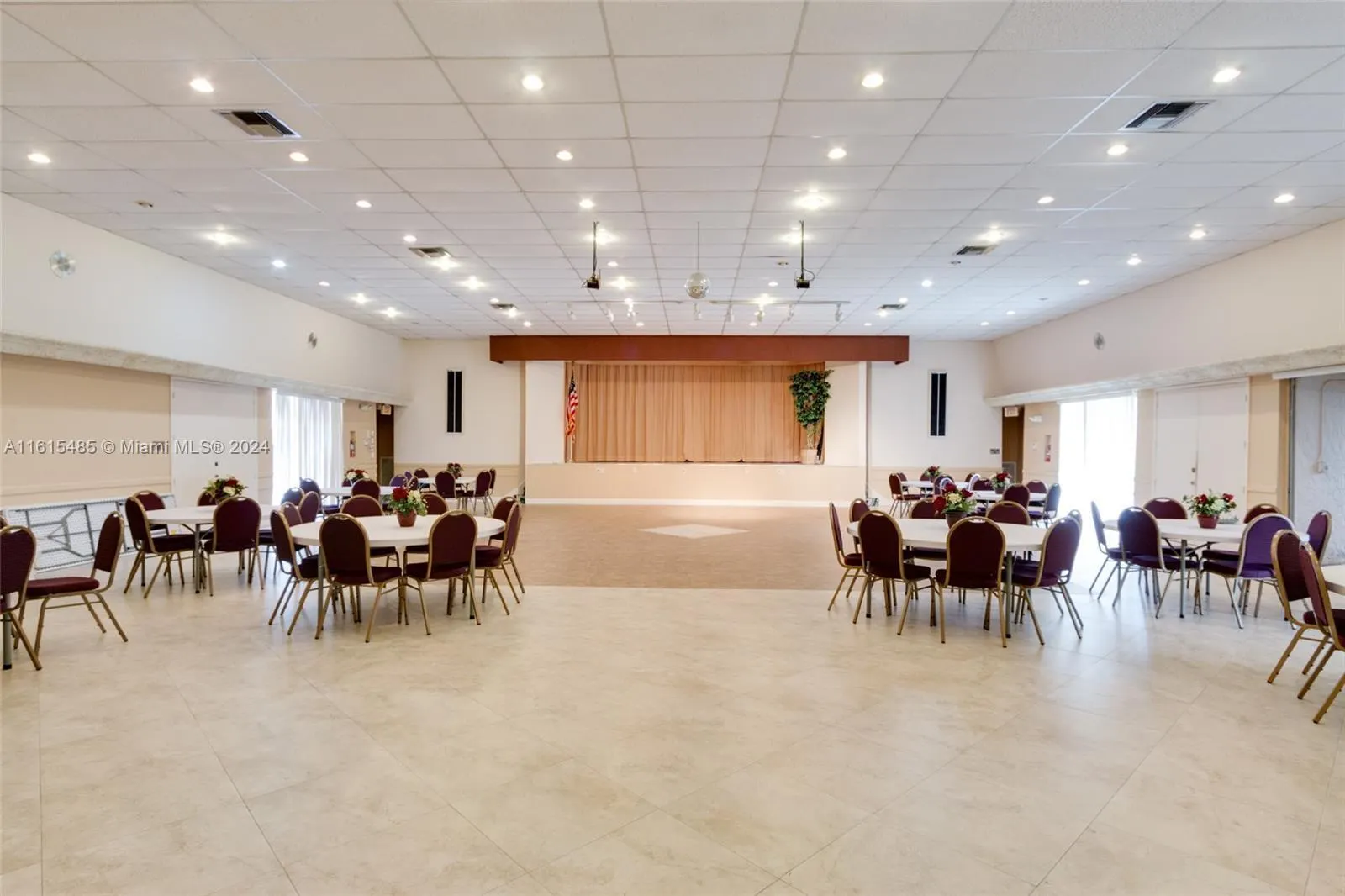 1010 Country Club Drive, #108