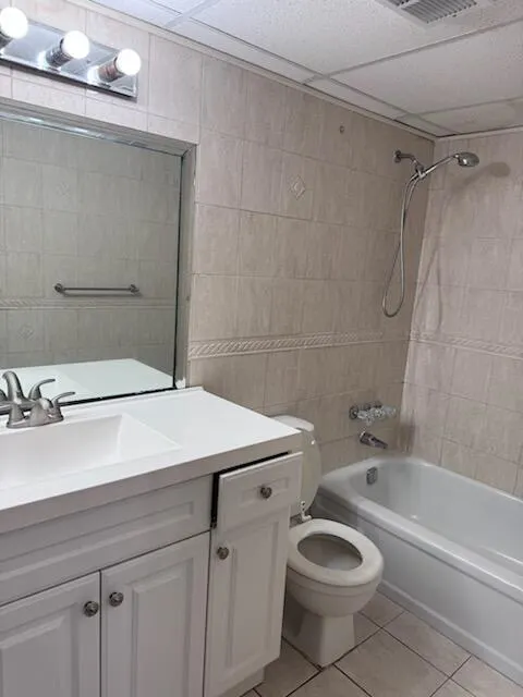 1010 Country Club Drive, #108