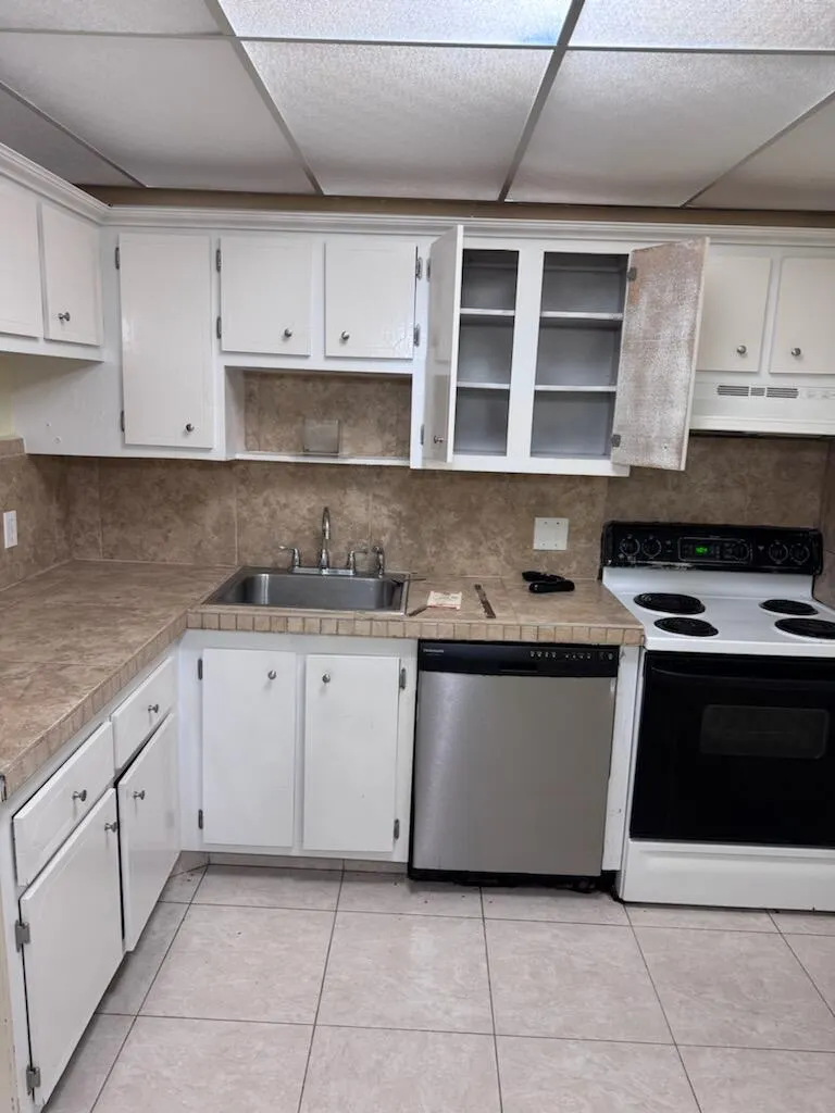 1010 Country Club Drive, #108