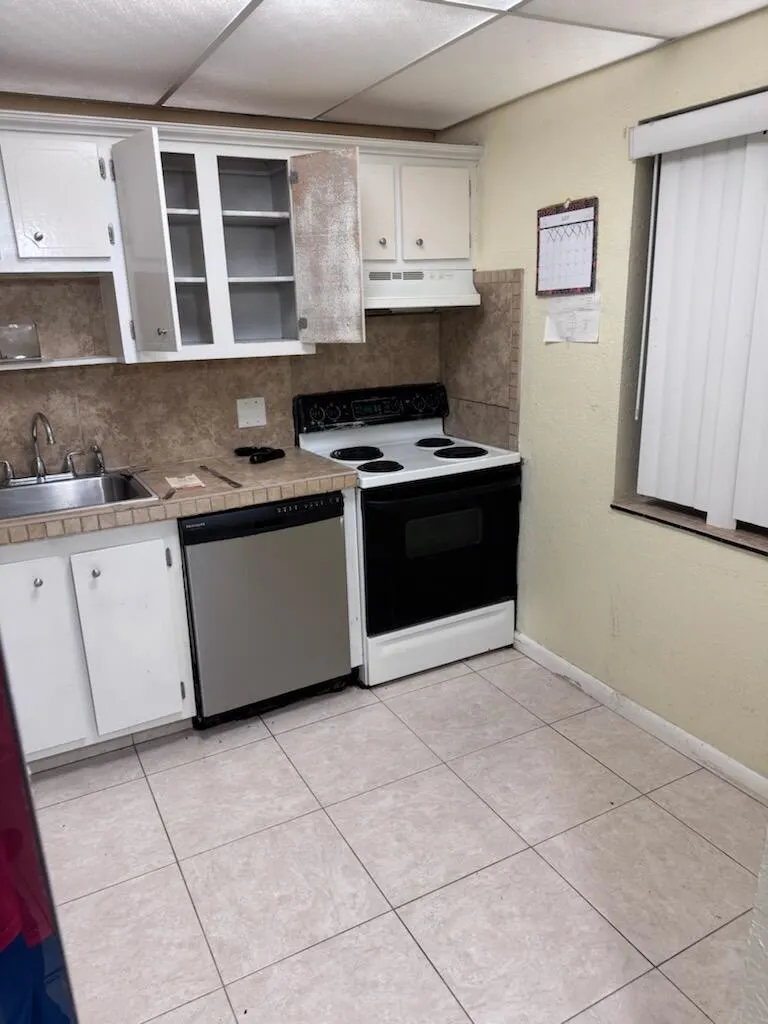 1010 Country Club Drive, #108
