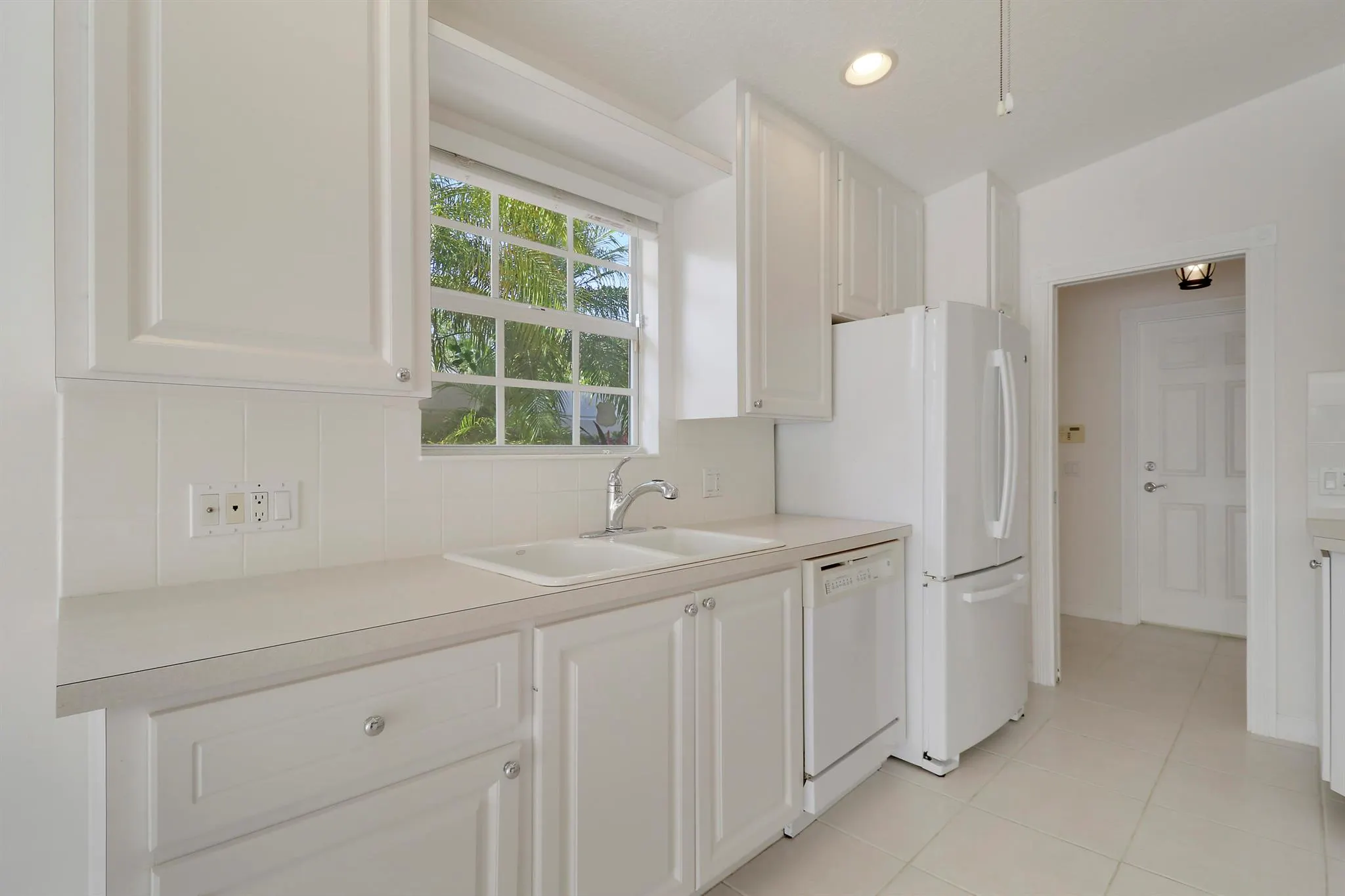 5047 Magnolia Bay Circle