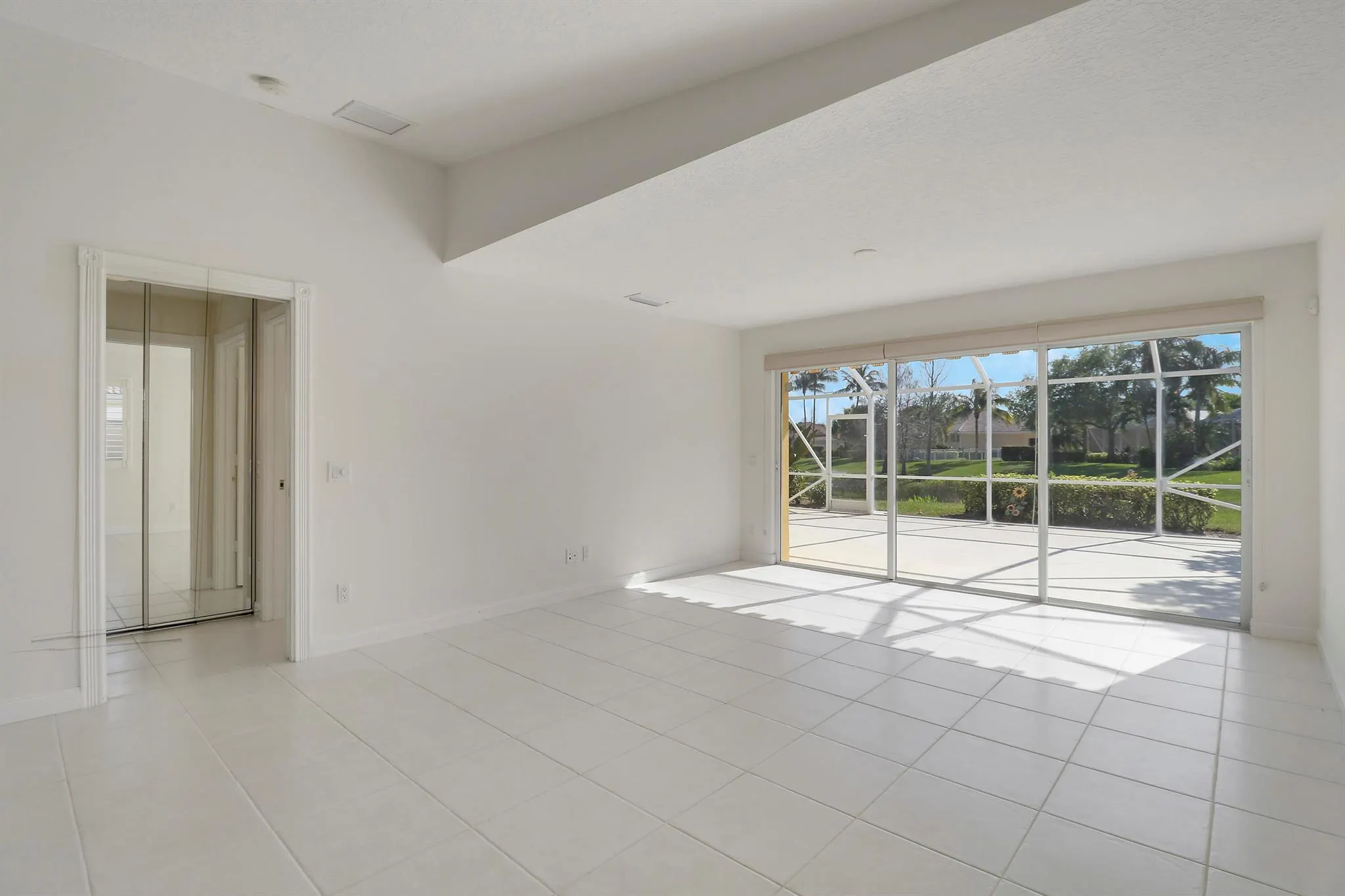 5047 Magnolia Bay Circle