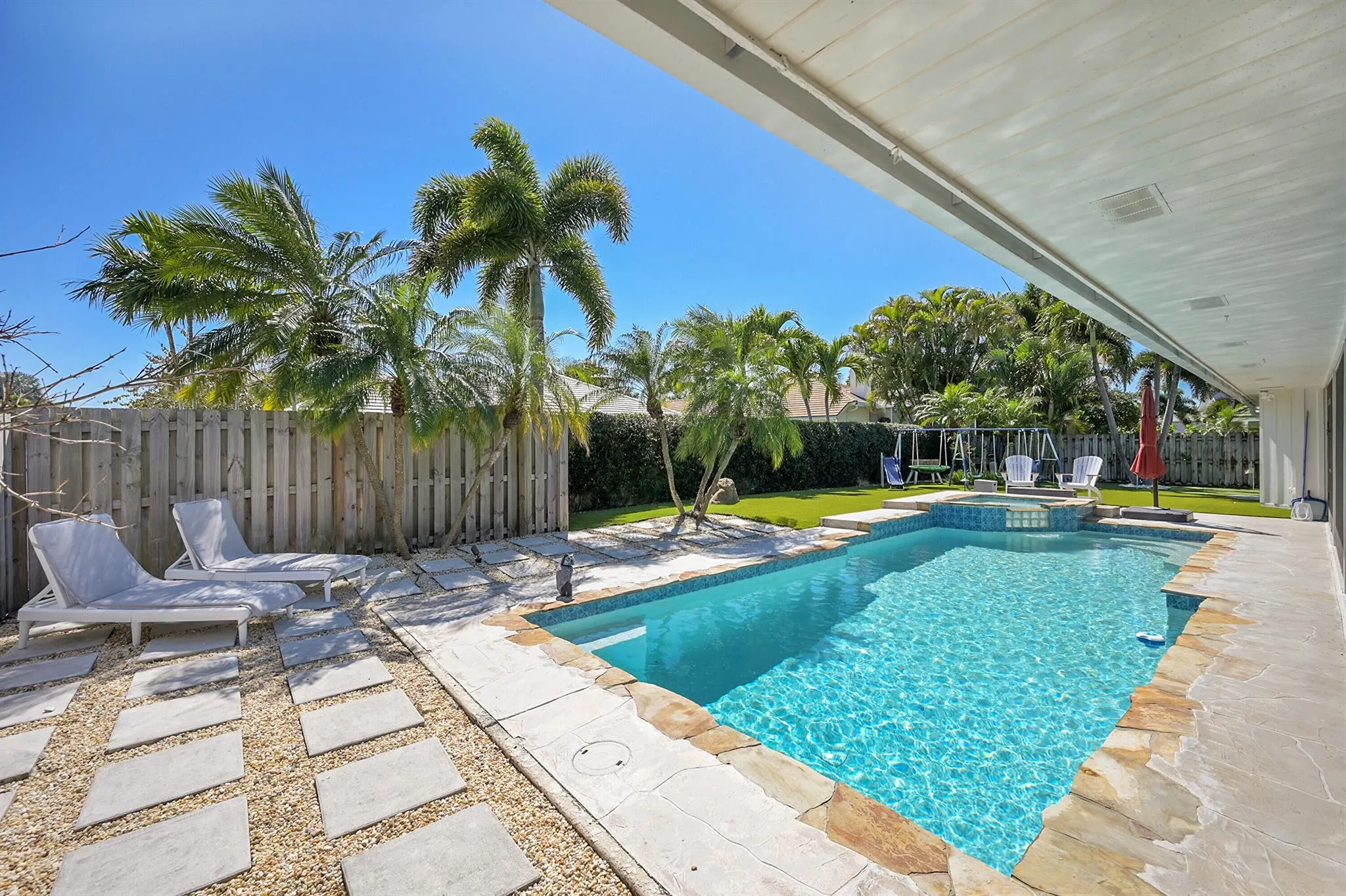 2543 Monaco Terrace