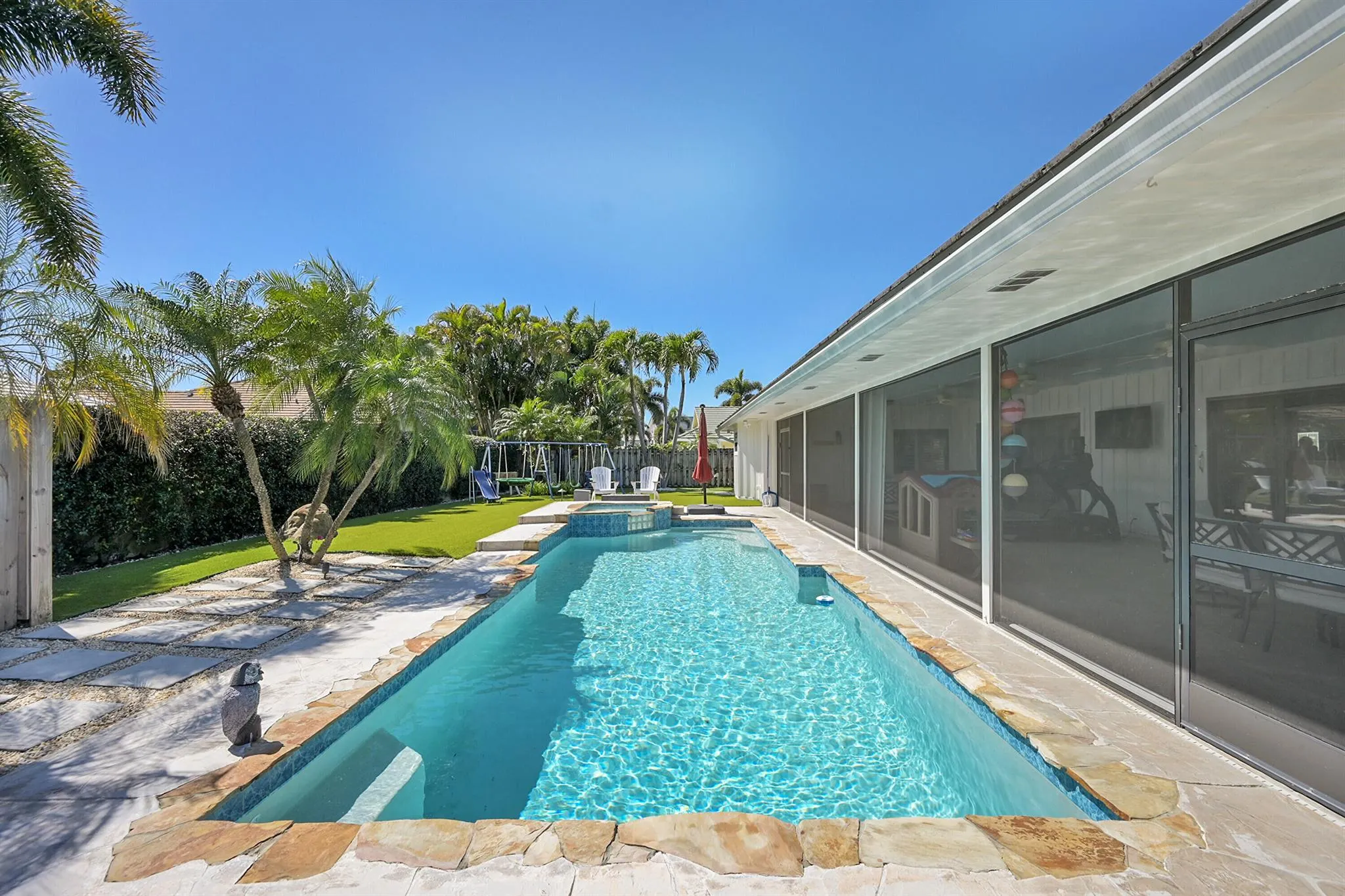 2543 Monaco Terrace