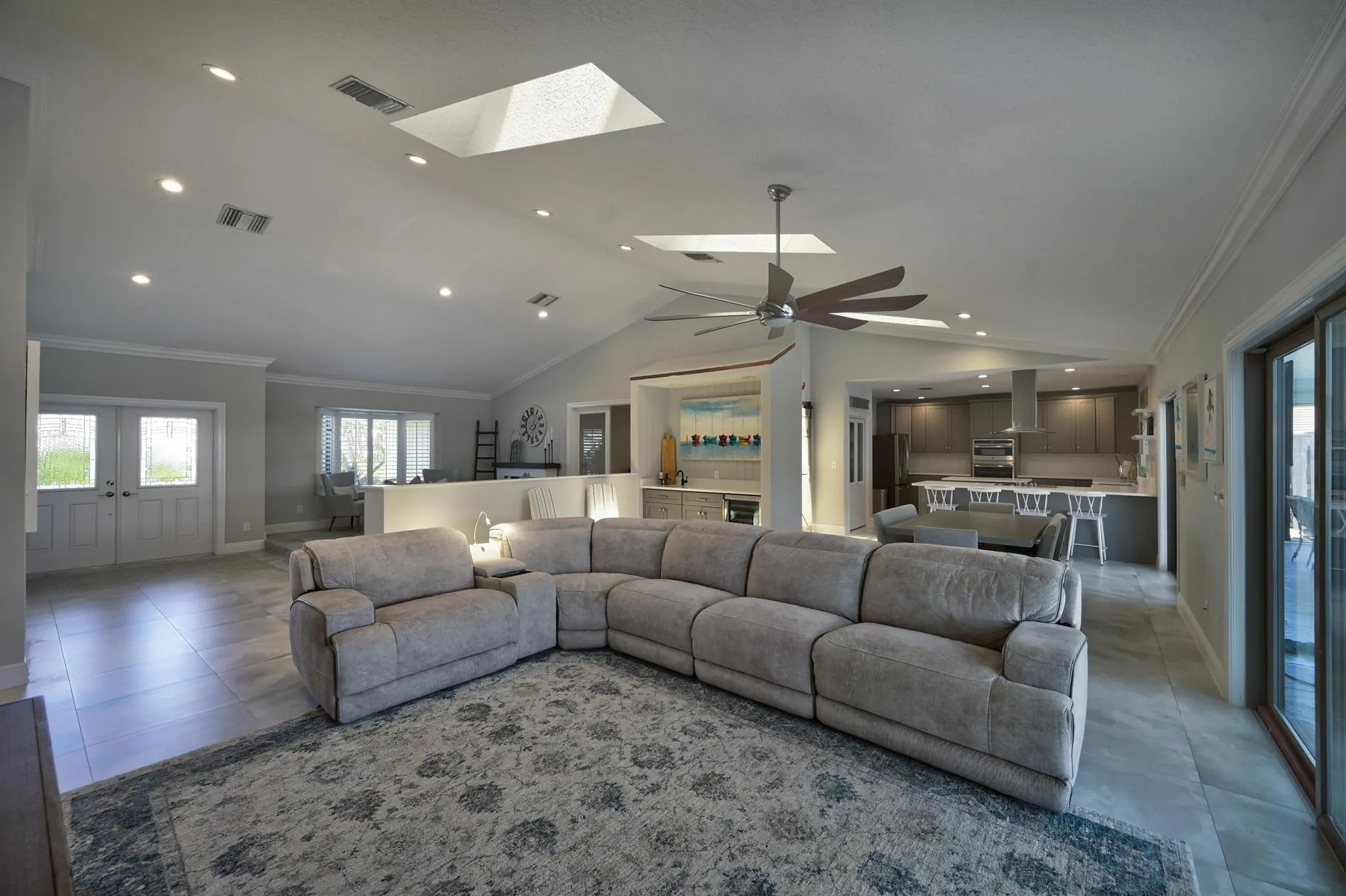 2543 Monaco Terrace