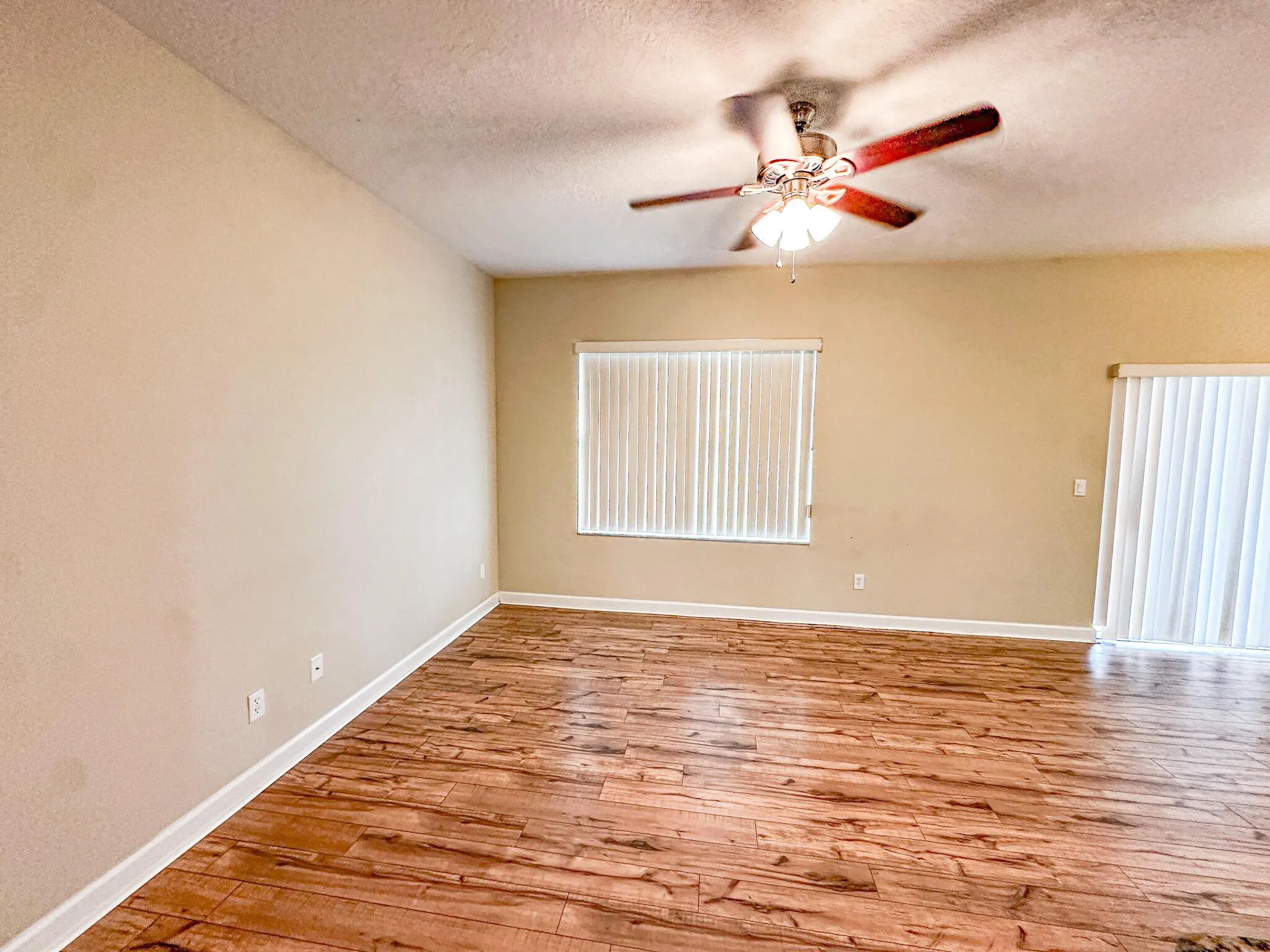 2524 Creekside Drive
