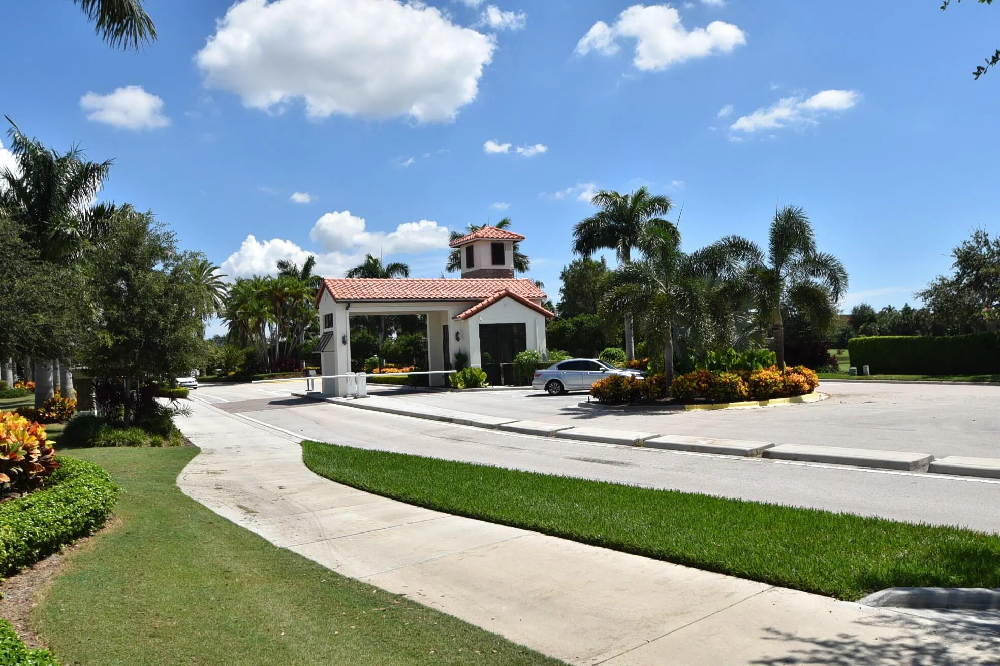 15854 Loch Maree Lane, #2804