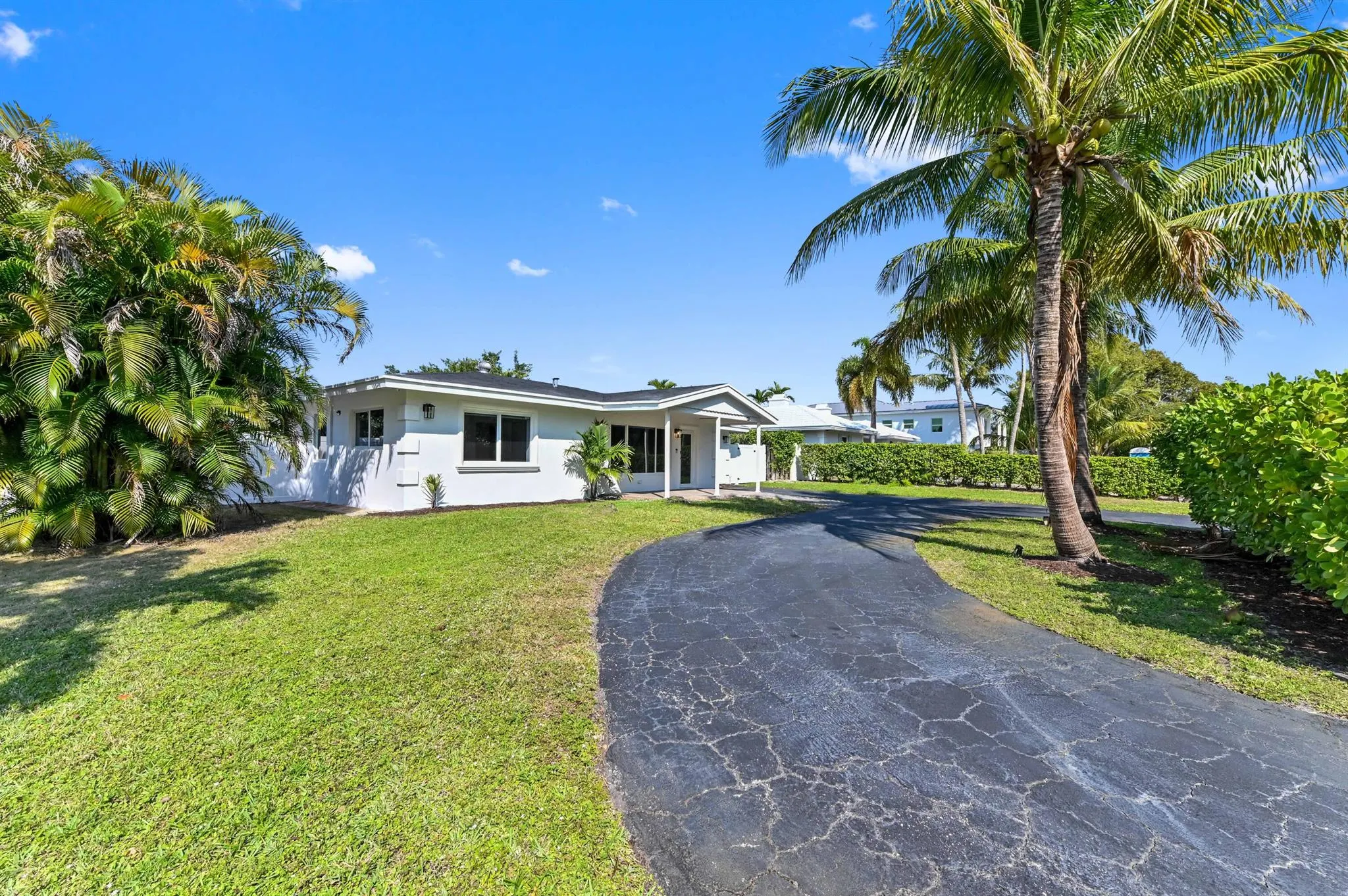 445 NW 5th Avenue