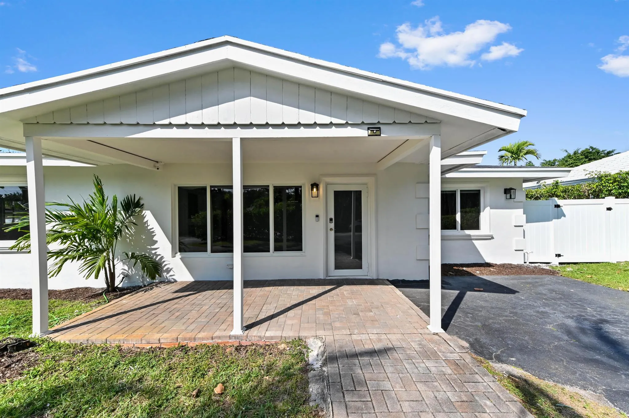 445 NW 5th Avenue