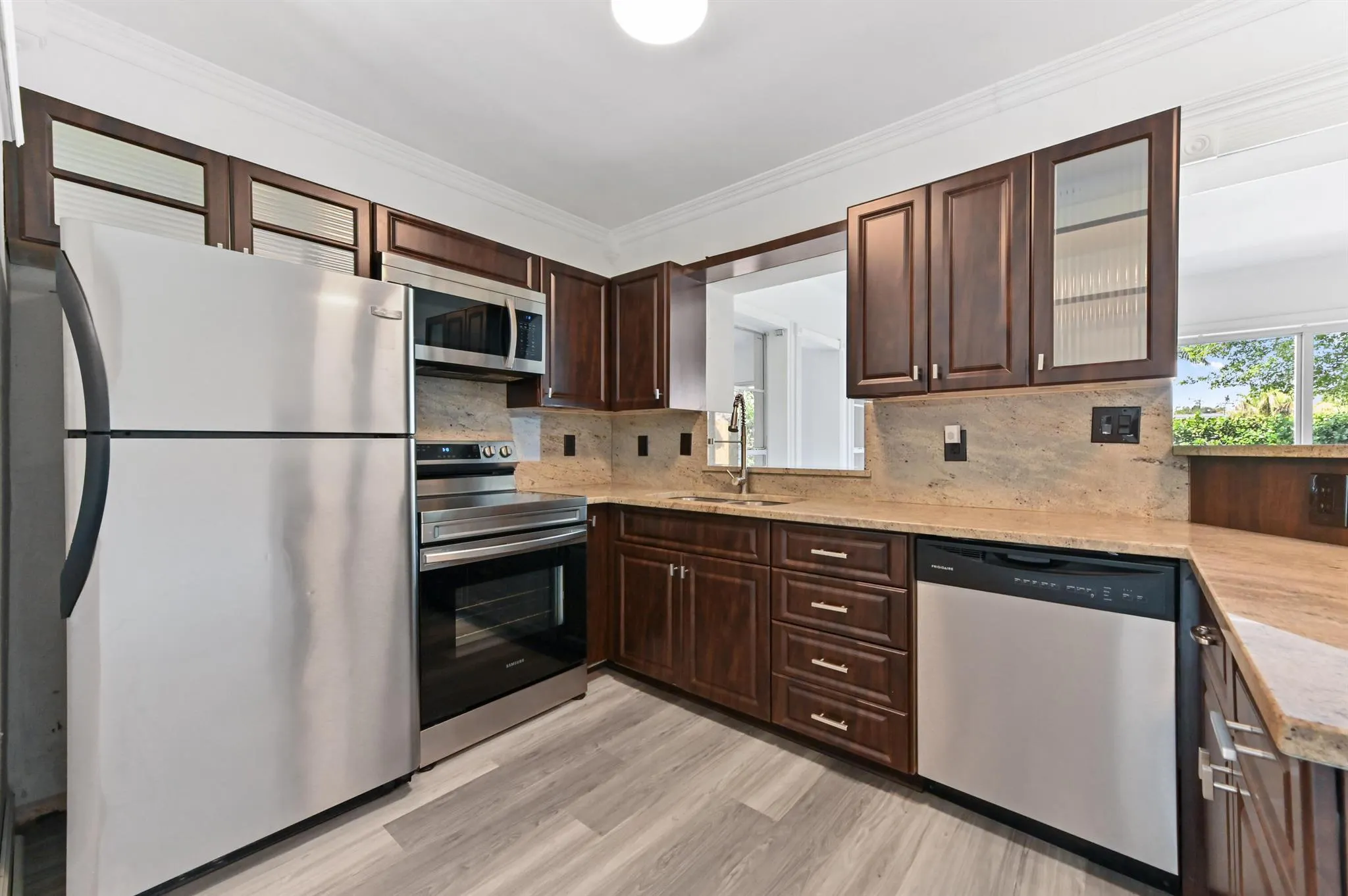 445 NW 5th Avenue