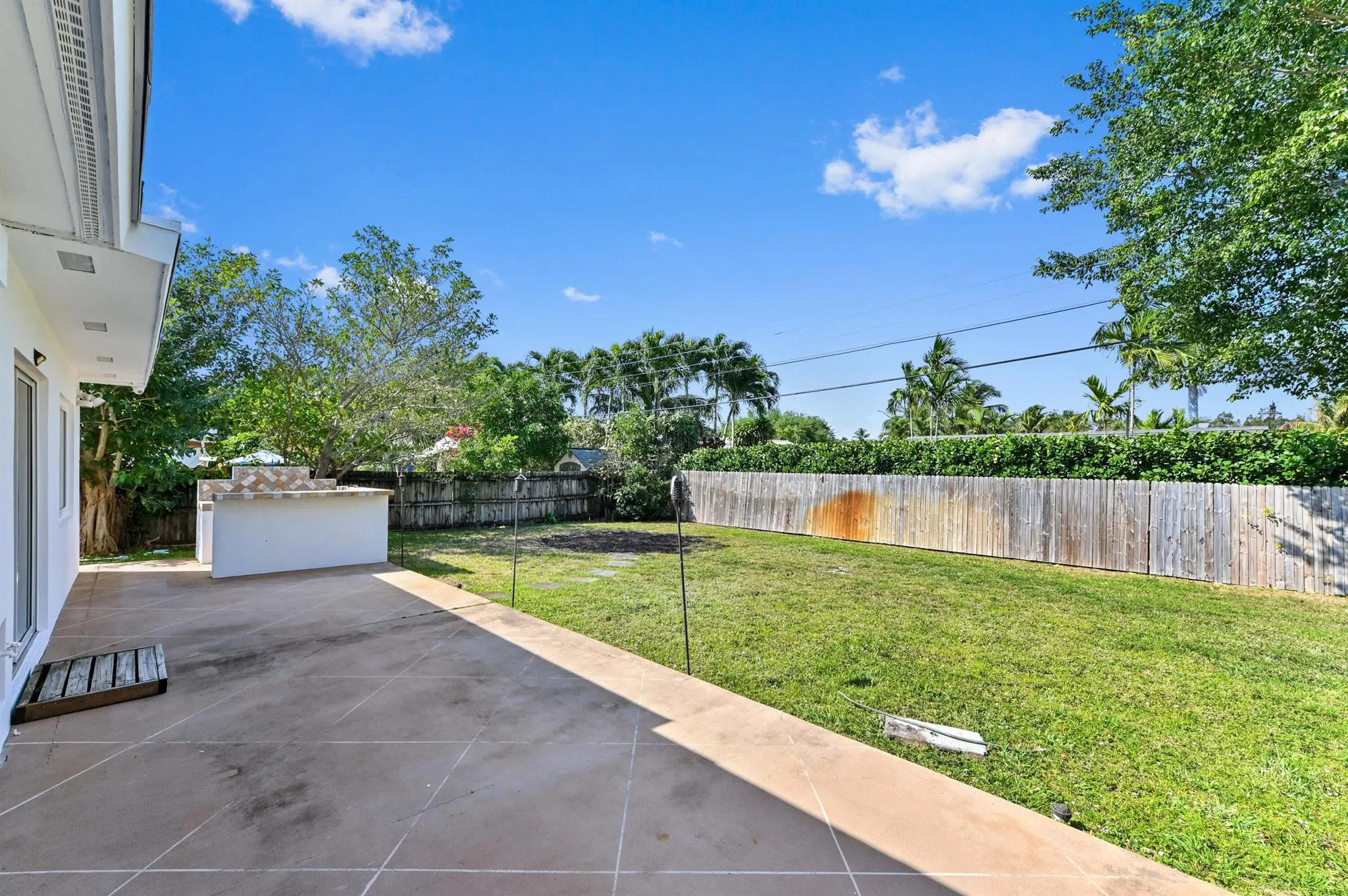 445 NW 5th Avenue