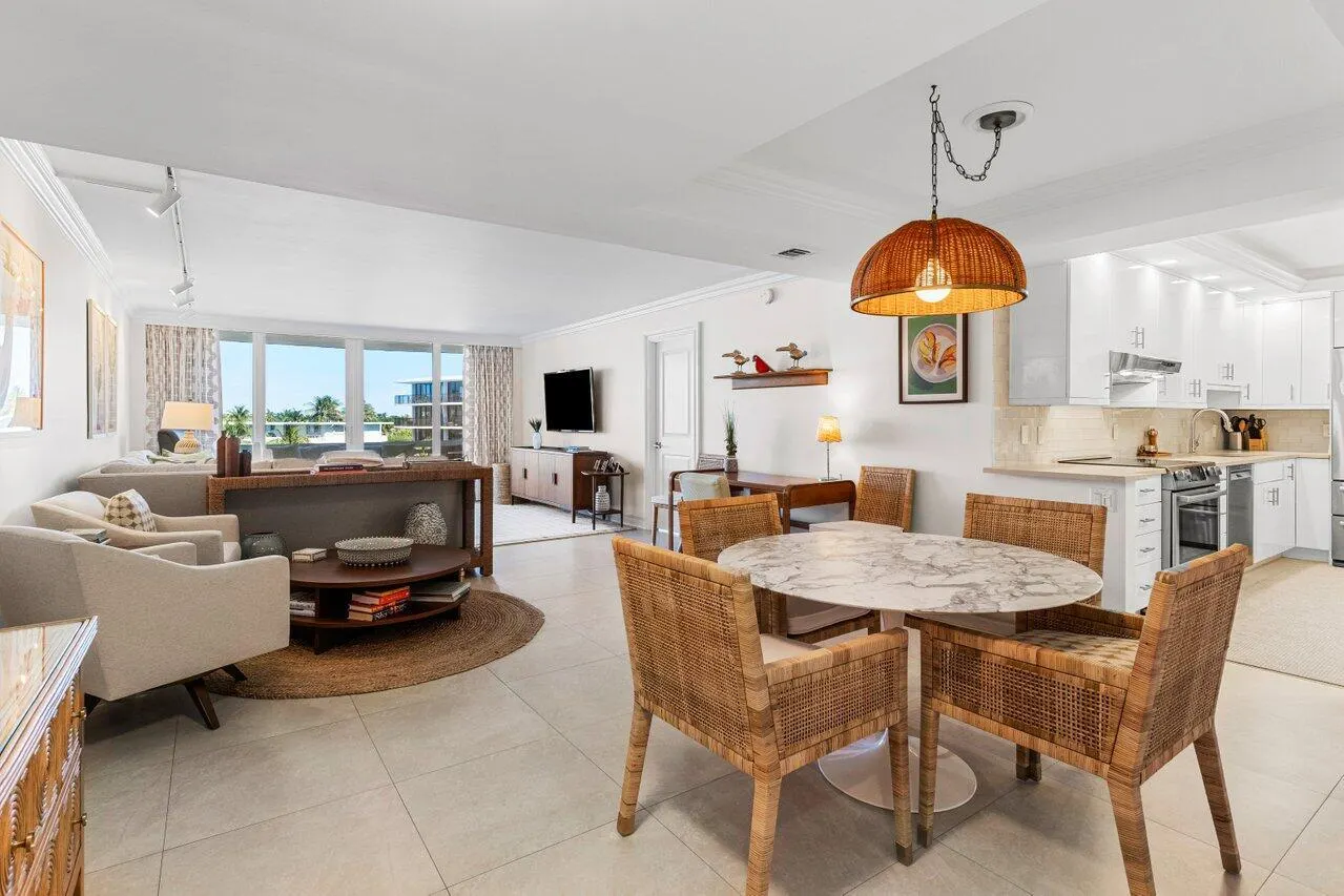 100 Sunrise Avenue, #504