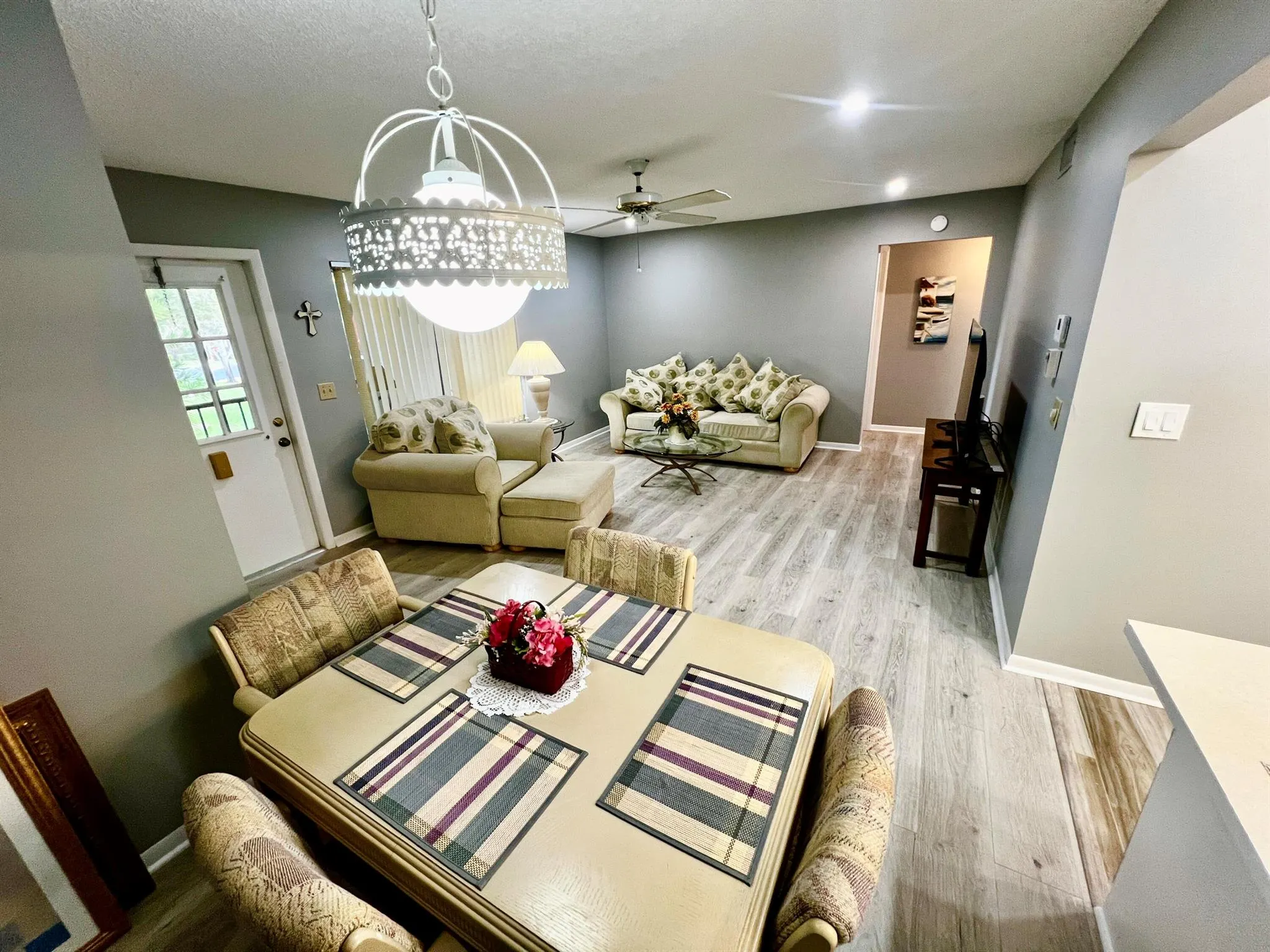 408 Pine Glen Lane, #C-2