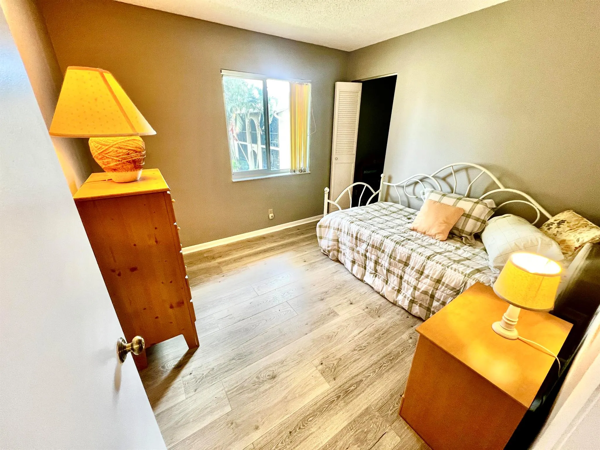 408 Pine Glen Lane, #C-2
