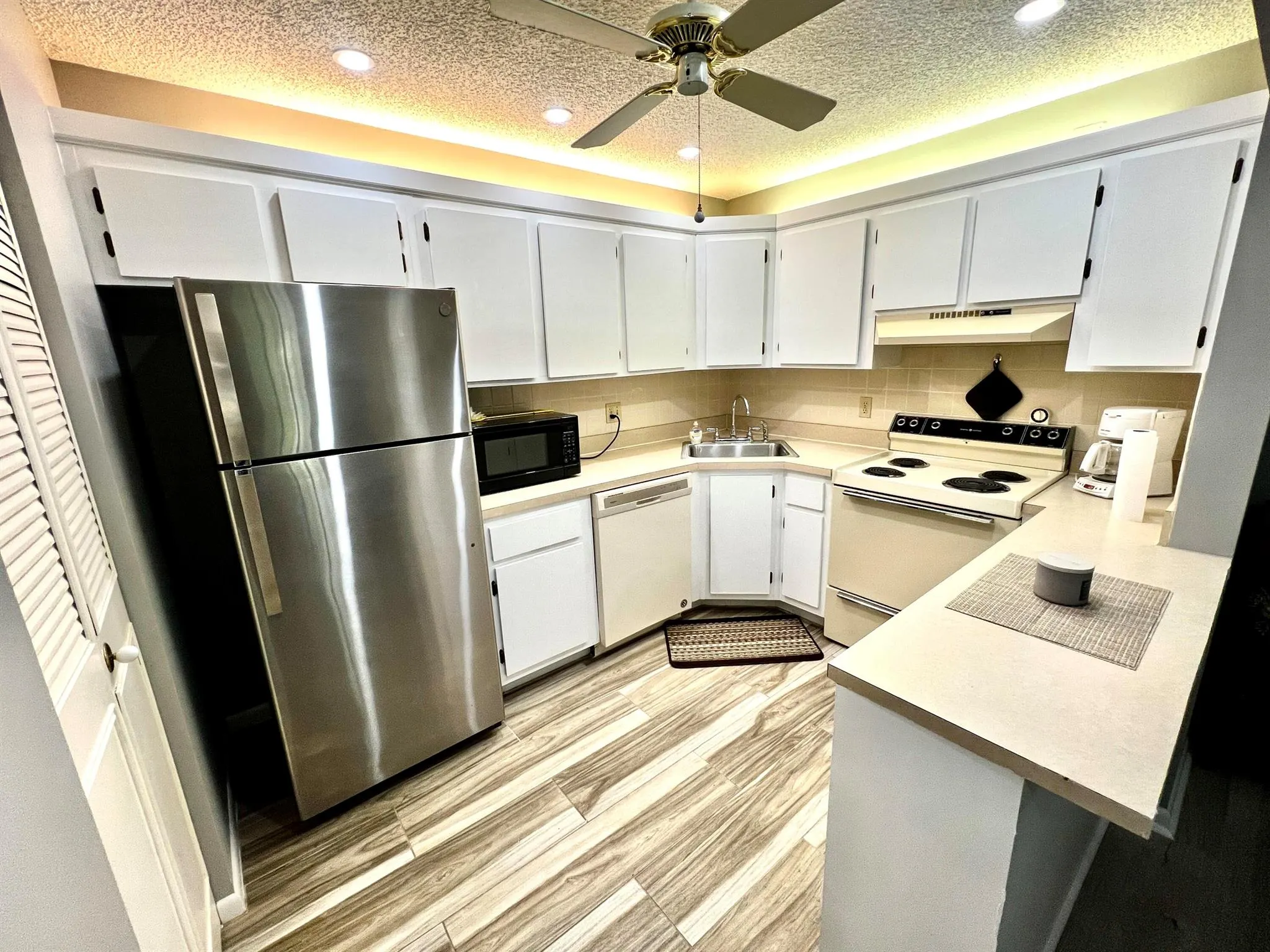 408 Pine Glen Lane, #C-2