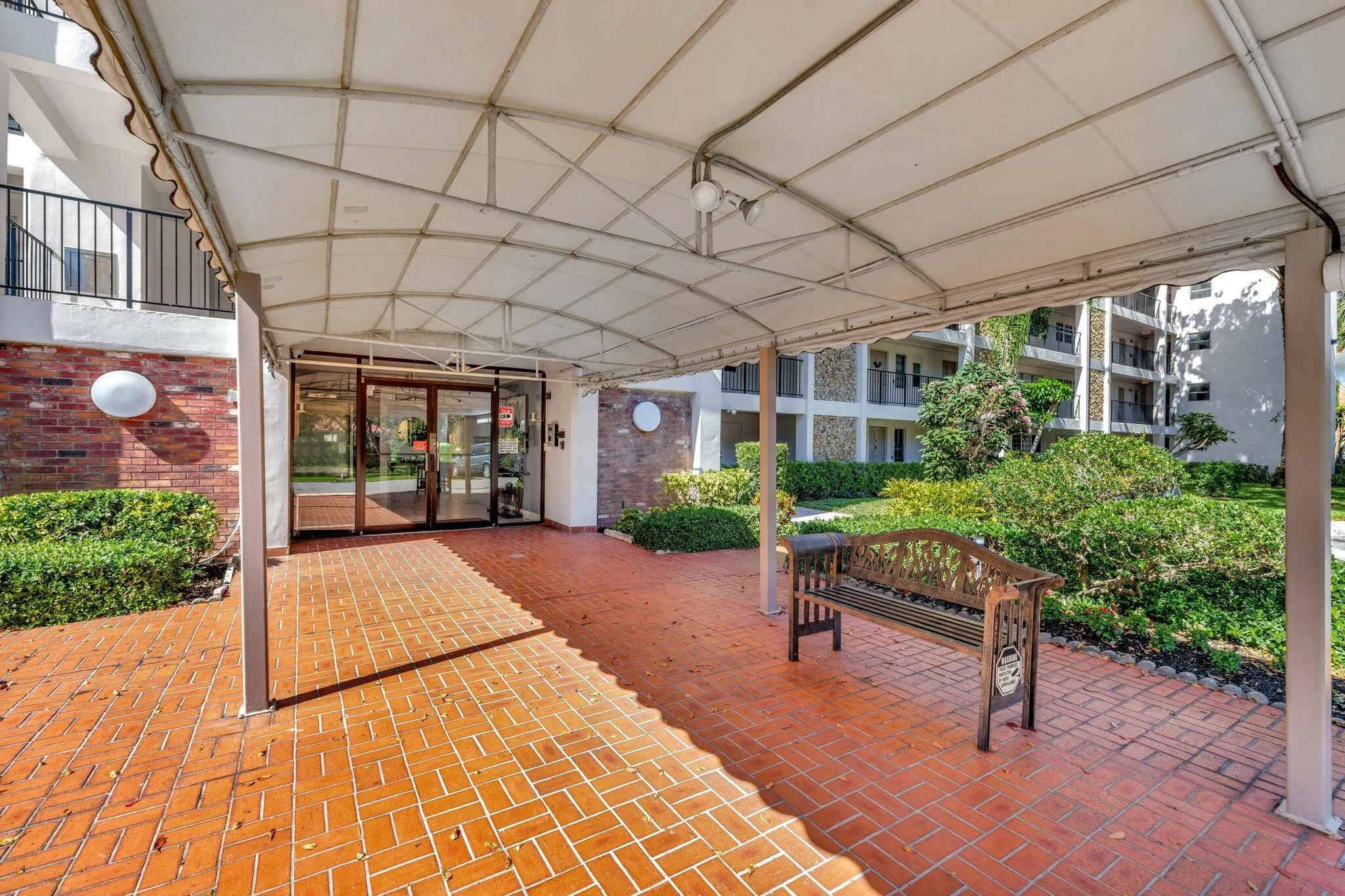 2751 N Palm Aire Drive, #502