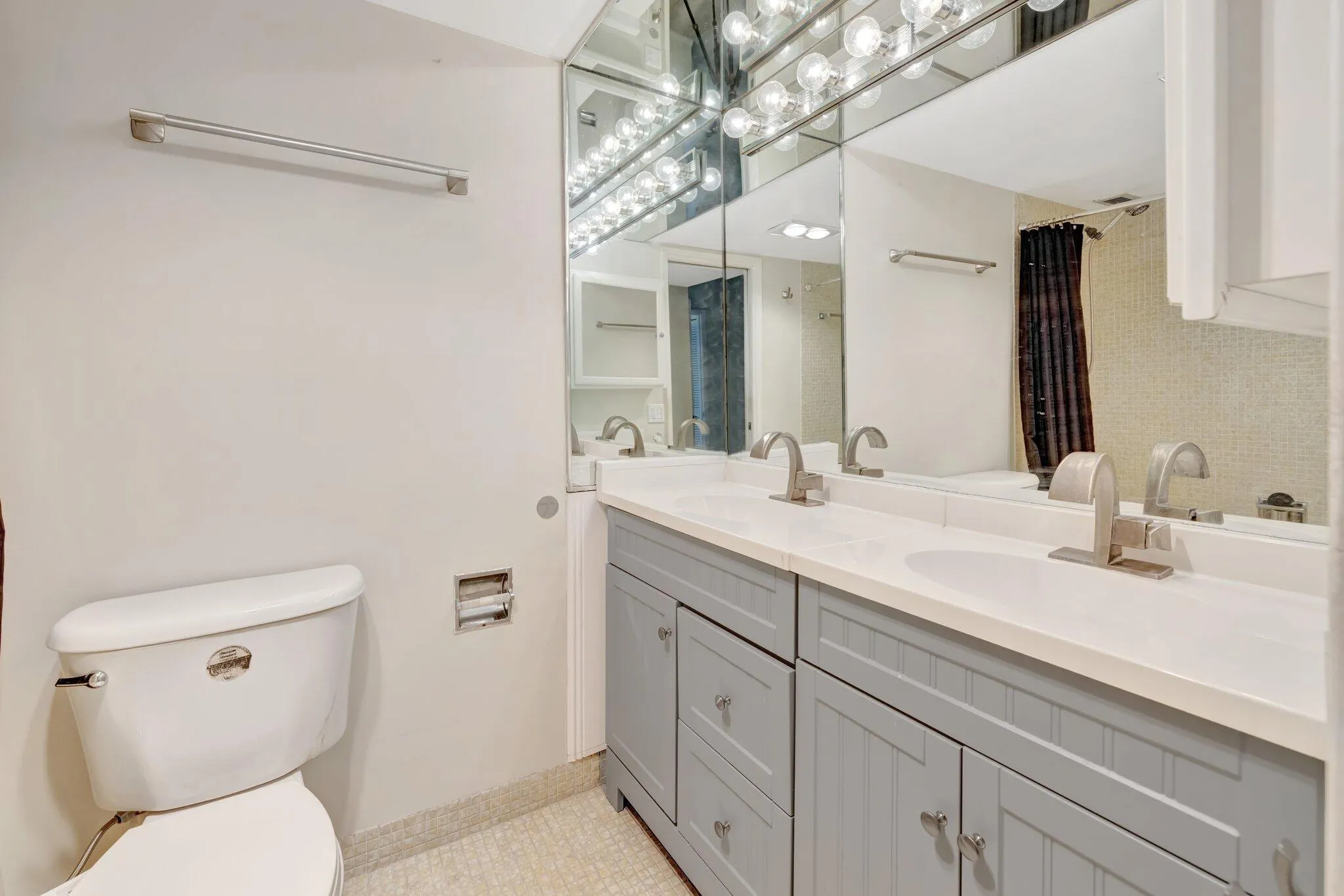 2751 N Palm Aire Drive, #502