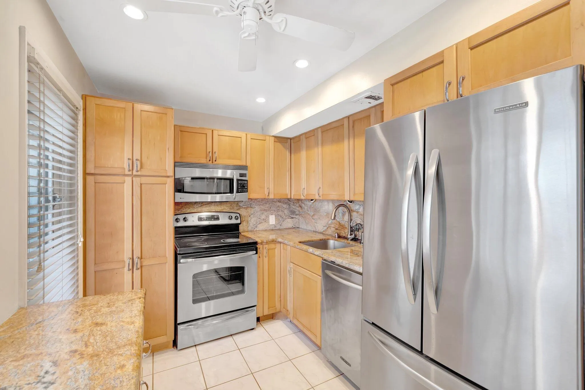 2751 N Palm Aire Drive, #502